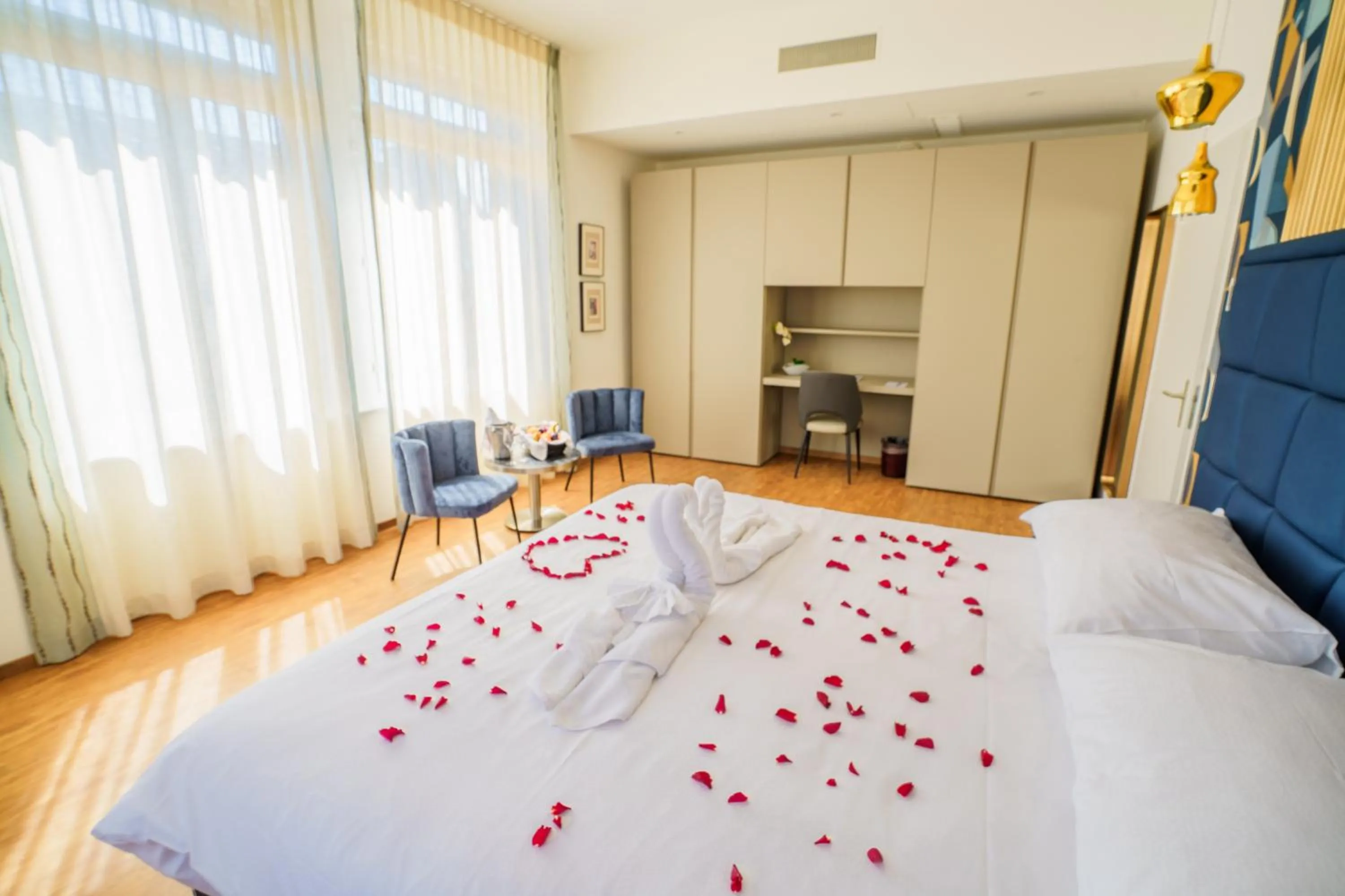 Bed in Rivage Hotel Restaurant Lutry