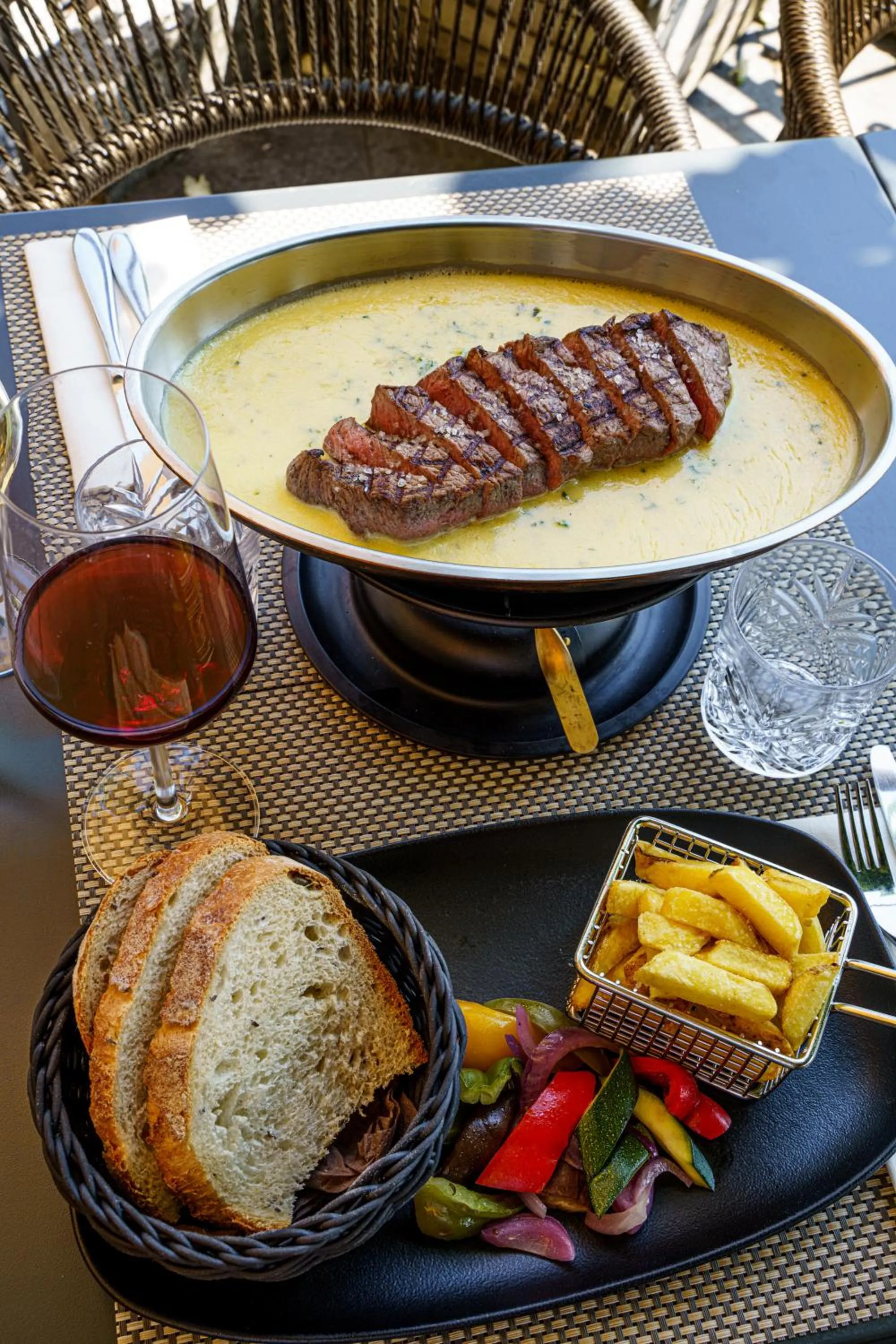 Restaurant/places to eat in Rivage Hotel Restaurant Lutry