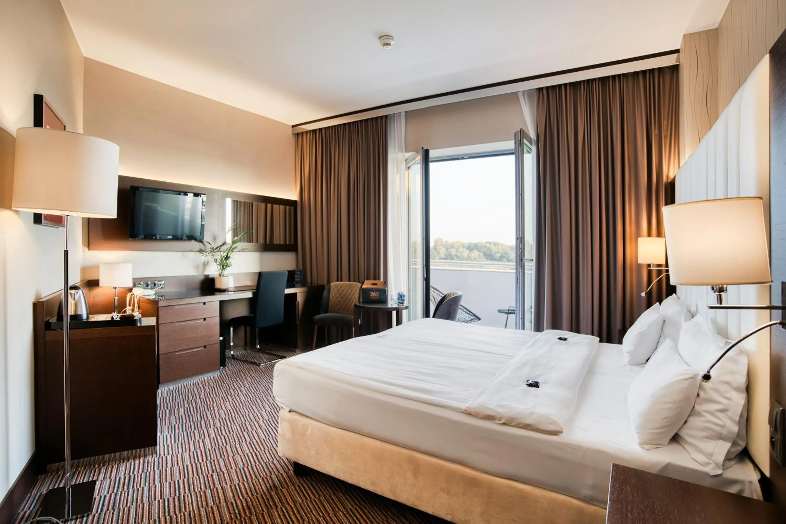 Photo of the whole room, Bed in Copernicus Toruń Hotel