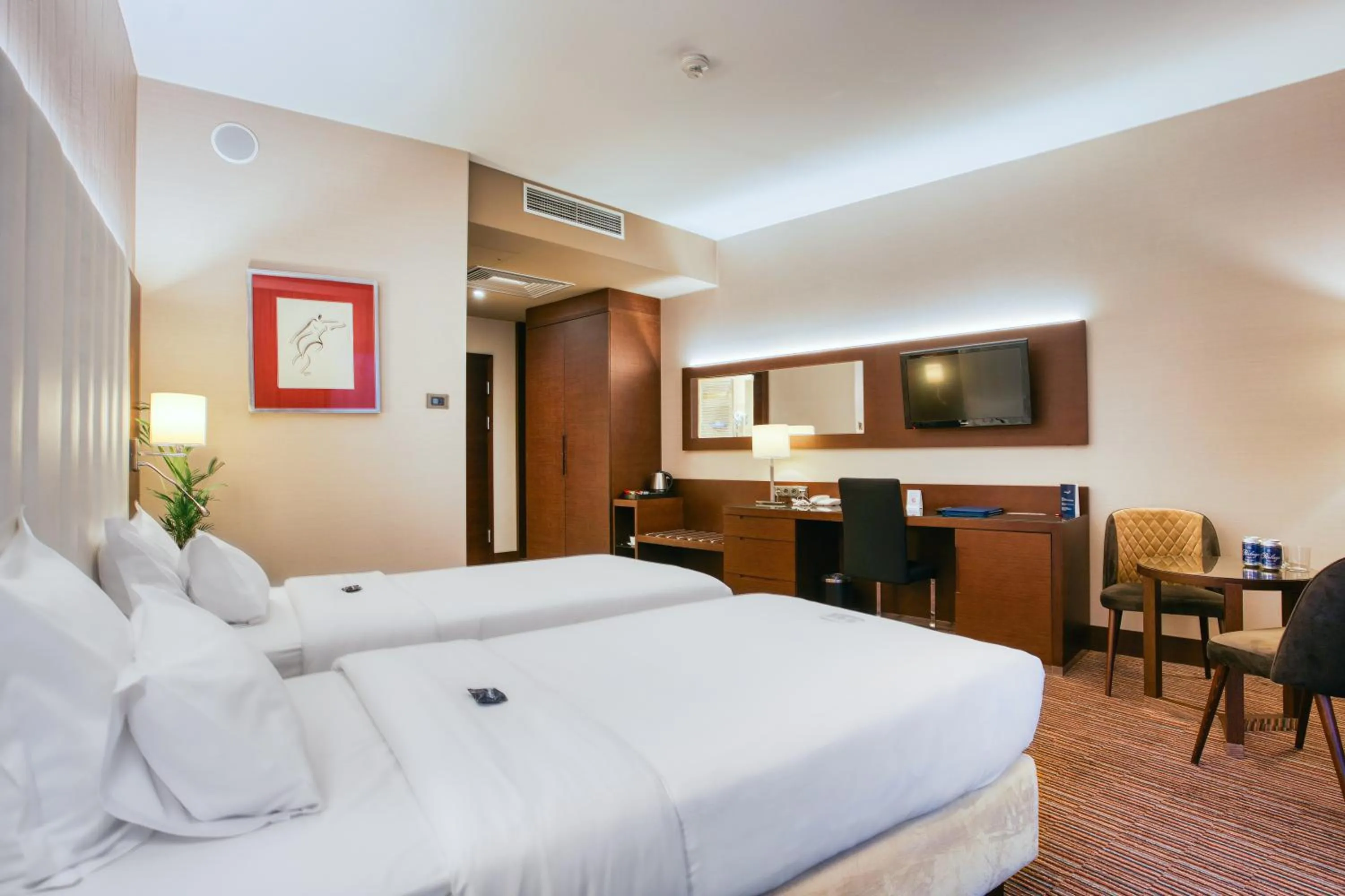 Photo of the whole room, Bed in Copernicus Toruń Hotel