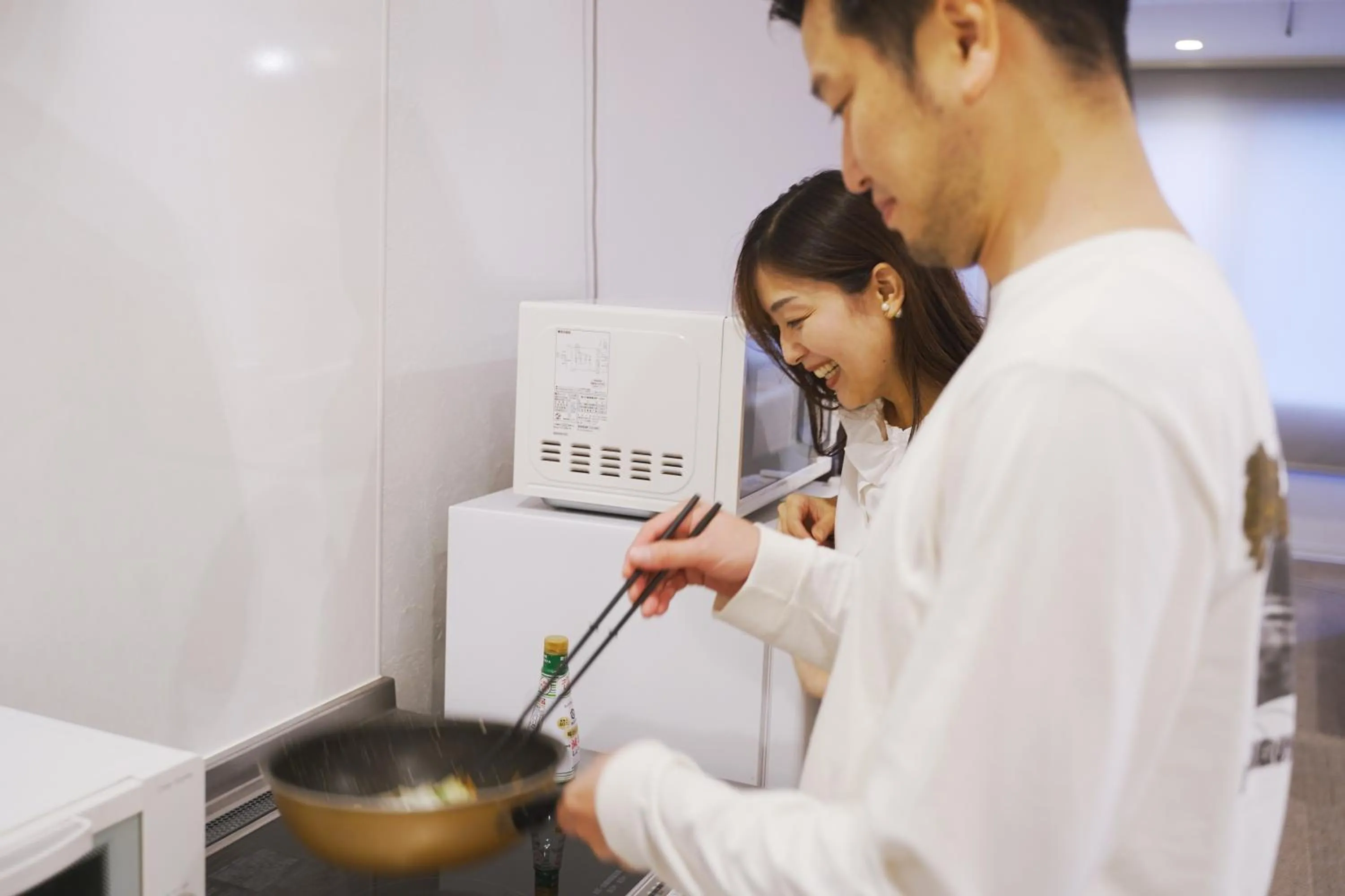 People in INOVE VILLA Osaka