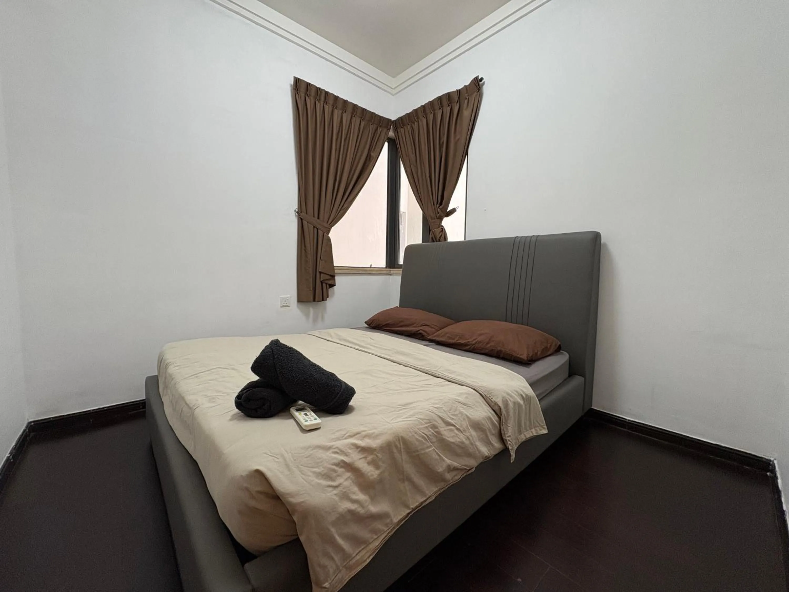 Bed in R&F Princess Cove @ R&F Mall