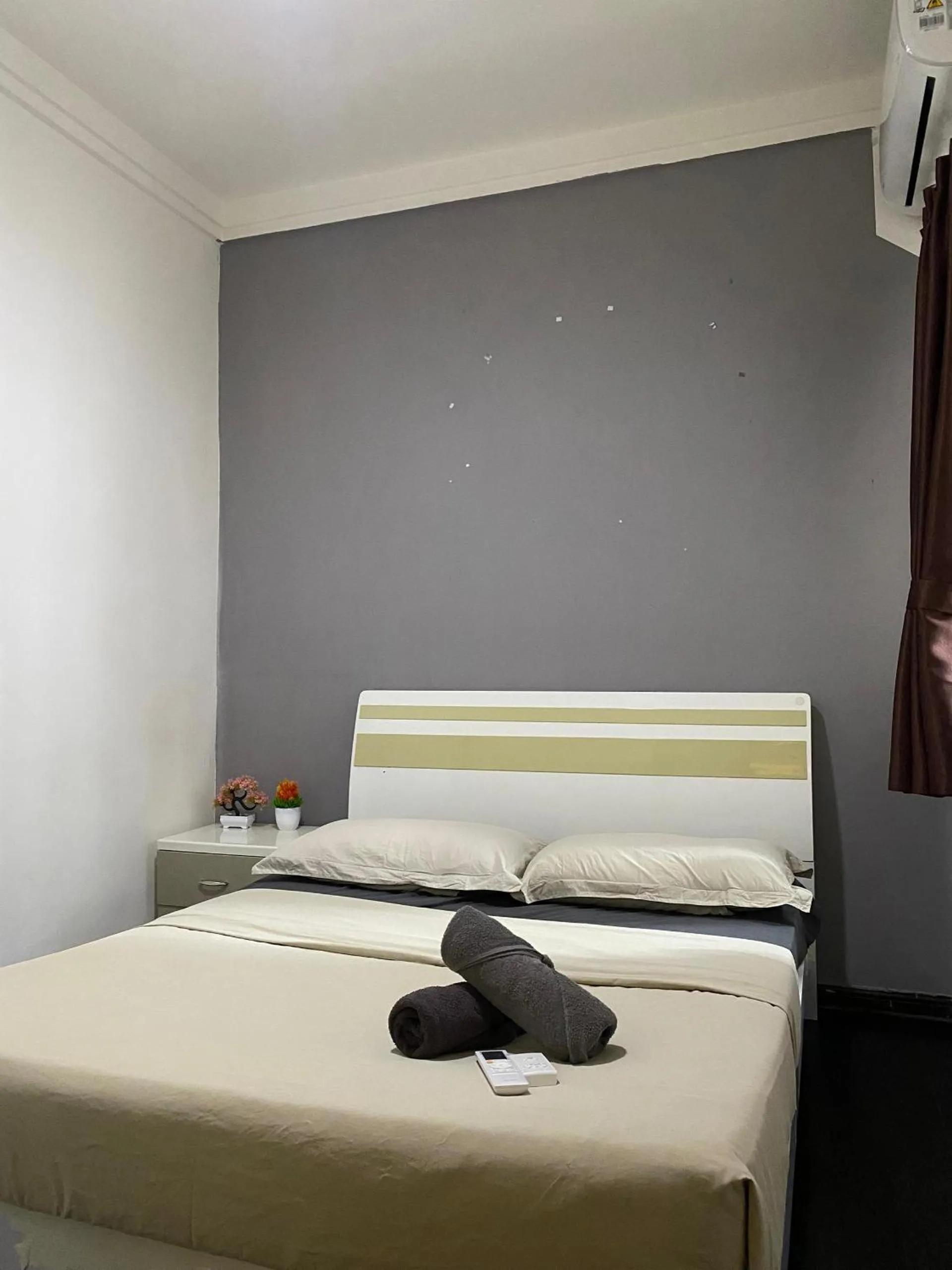 Bed in R&F Princess Cove @ R&F Mall