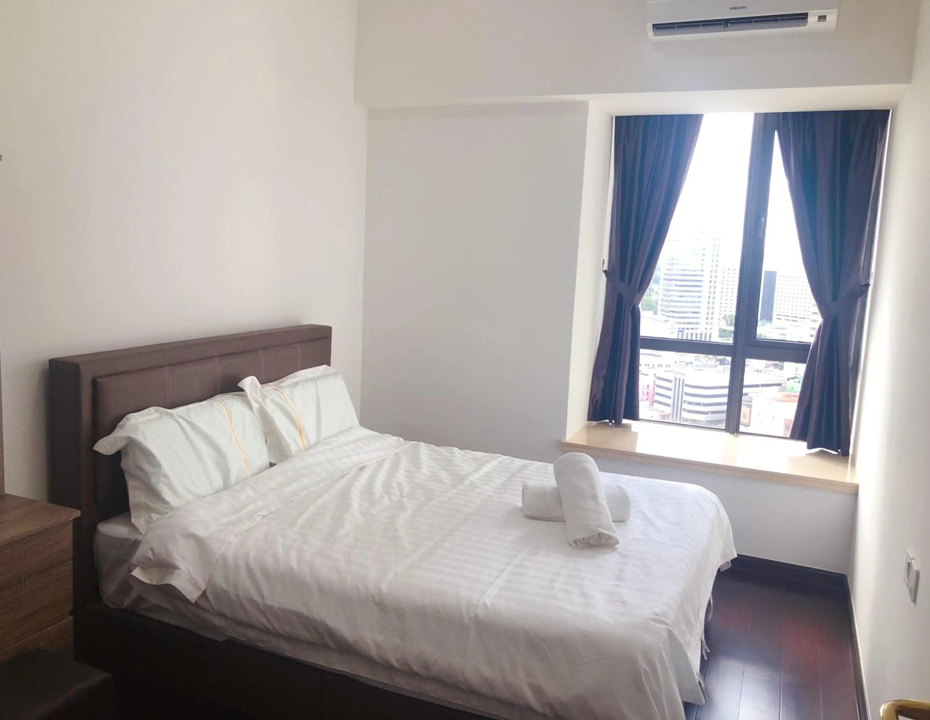 Bed in R&F Princess Cove @ R&F Mall