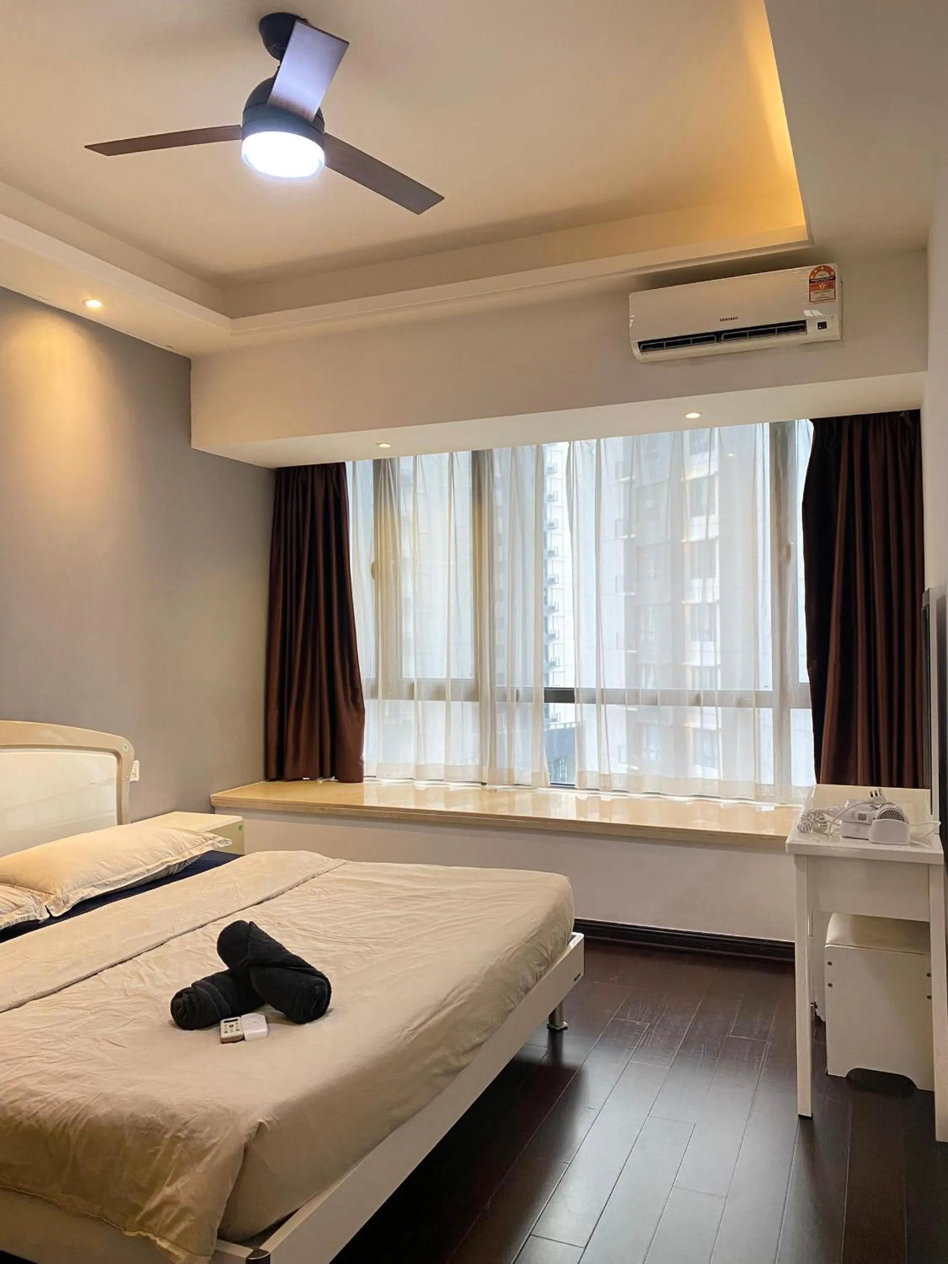 Bed in R&F Princess Cove @ R&F Mall