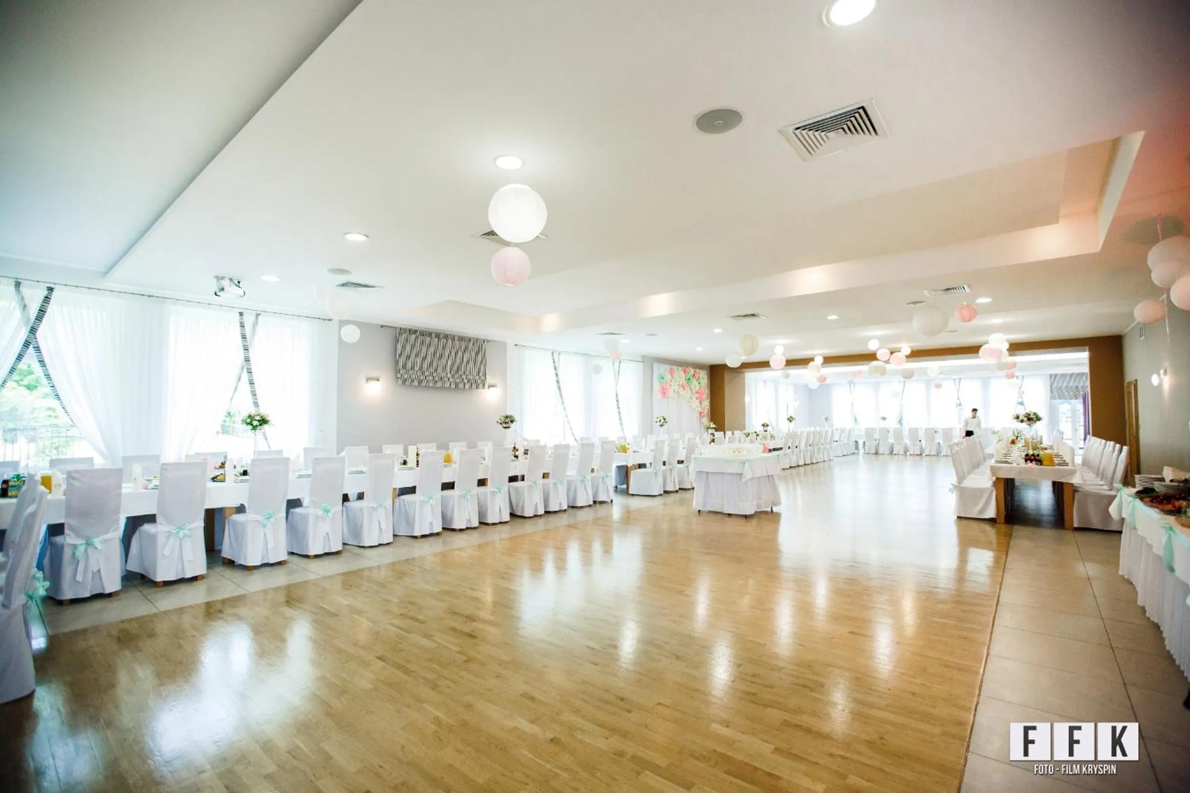 Restaurant/places to eat in Pałac Pawłowice