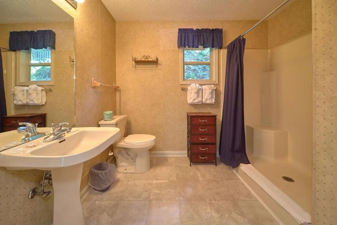 Bathroom in Mountain Hideaway