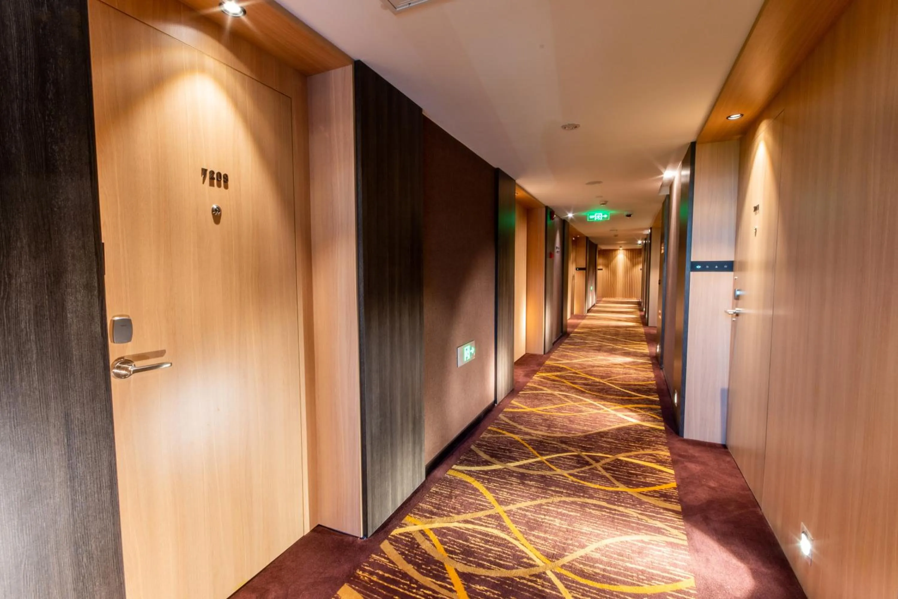 Hotel Coka Chuansha Metro - Shanghai PVG Airport