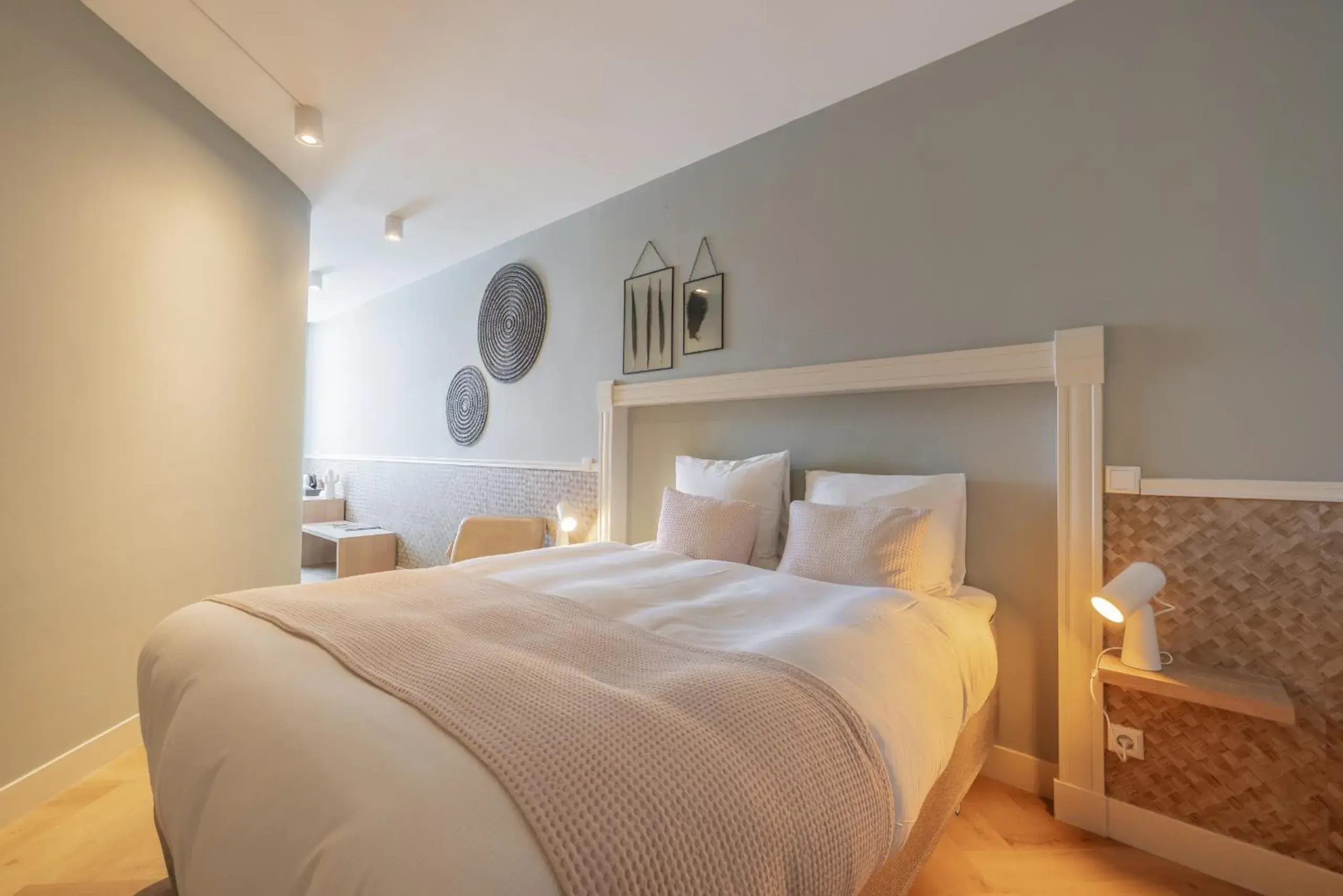 Single Room with Double Bed in City Hotel Rembrandt Single Room with Double Bed in City Hotel Rembrandt