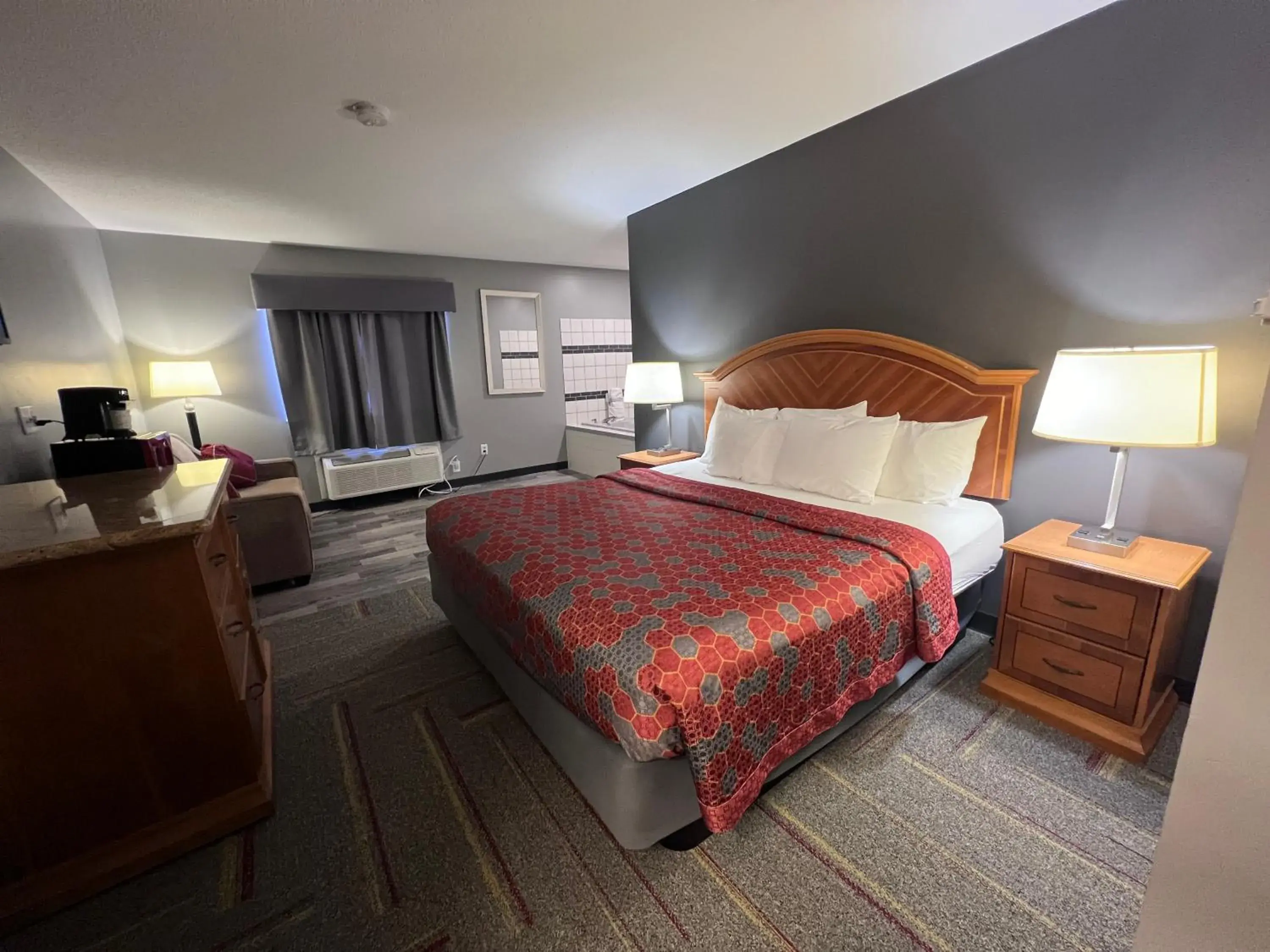 King Room with Spa Bath in American Inn and Suites Ionia King Room with Spa Bath in American Inn and Suites Ionia