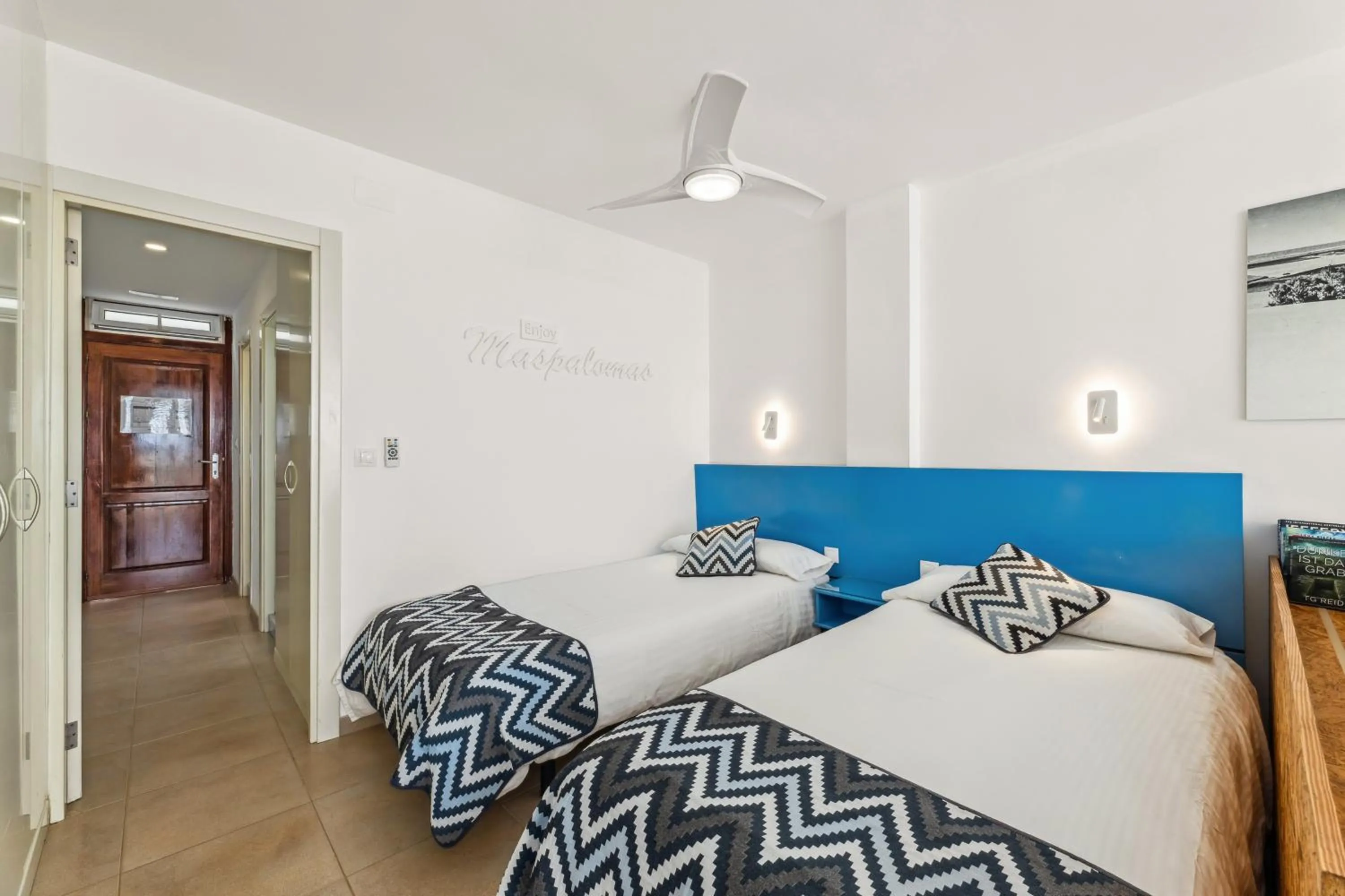 Photo of the whole room, Bed in Apartamentos El Capricho
