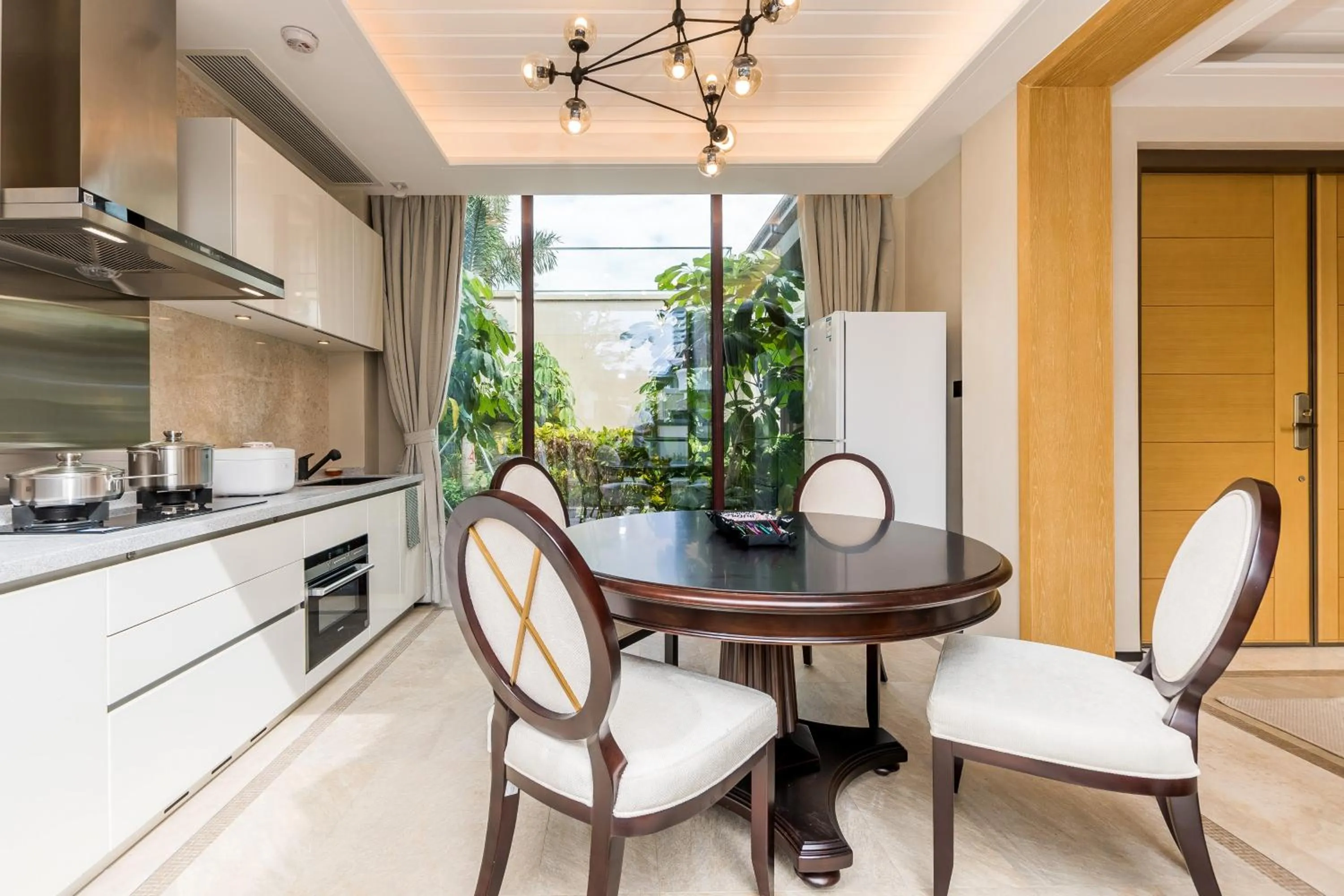 HaitangBay Loosen Coast Resort Villas