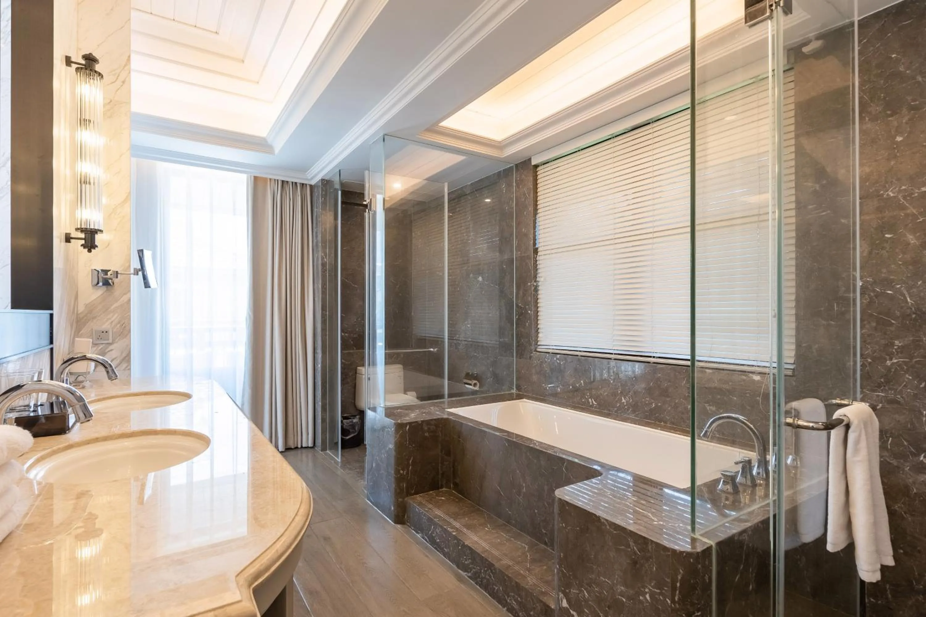 HaitangBay Loosen Coast Resort Villas