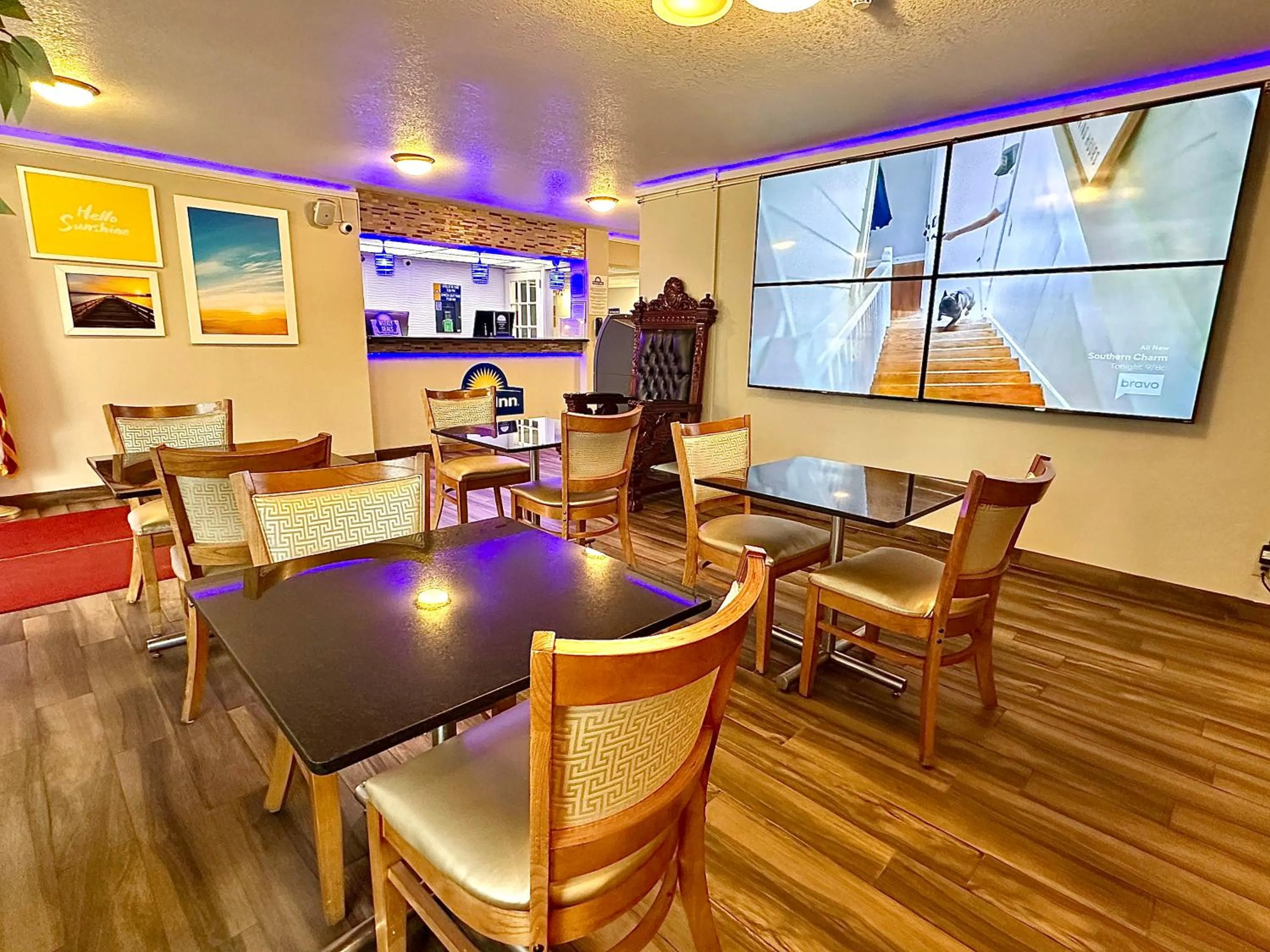 Days Inn by Wyndham Southern Hills/ORU