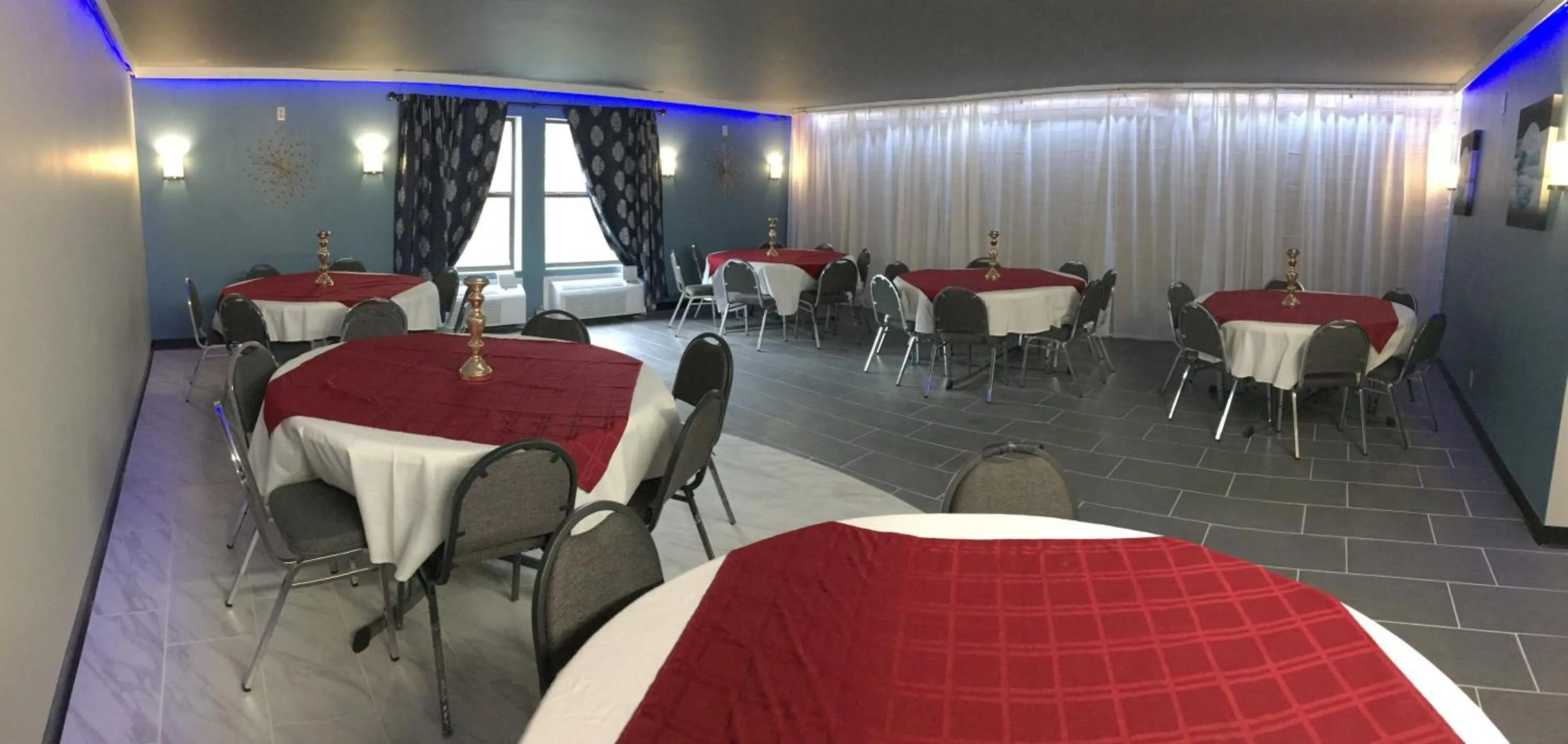 Days Inn by Wyndham Southern Hills/ORU