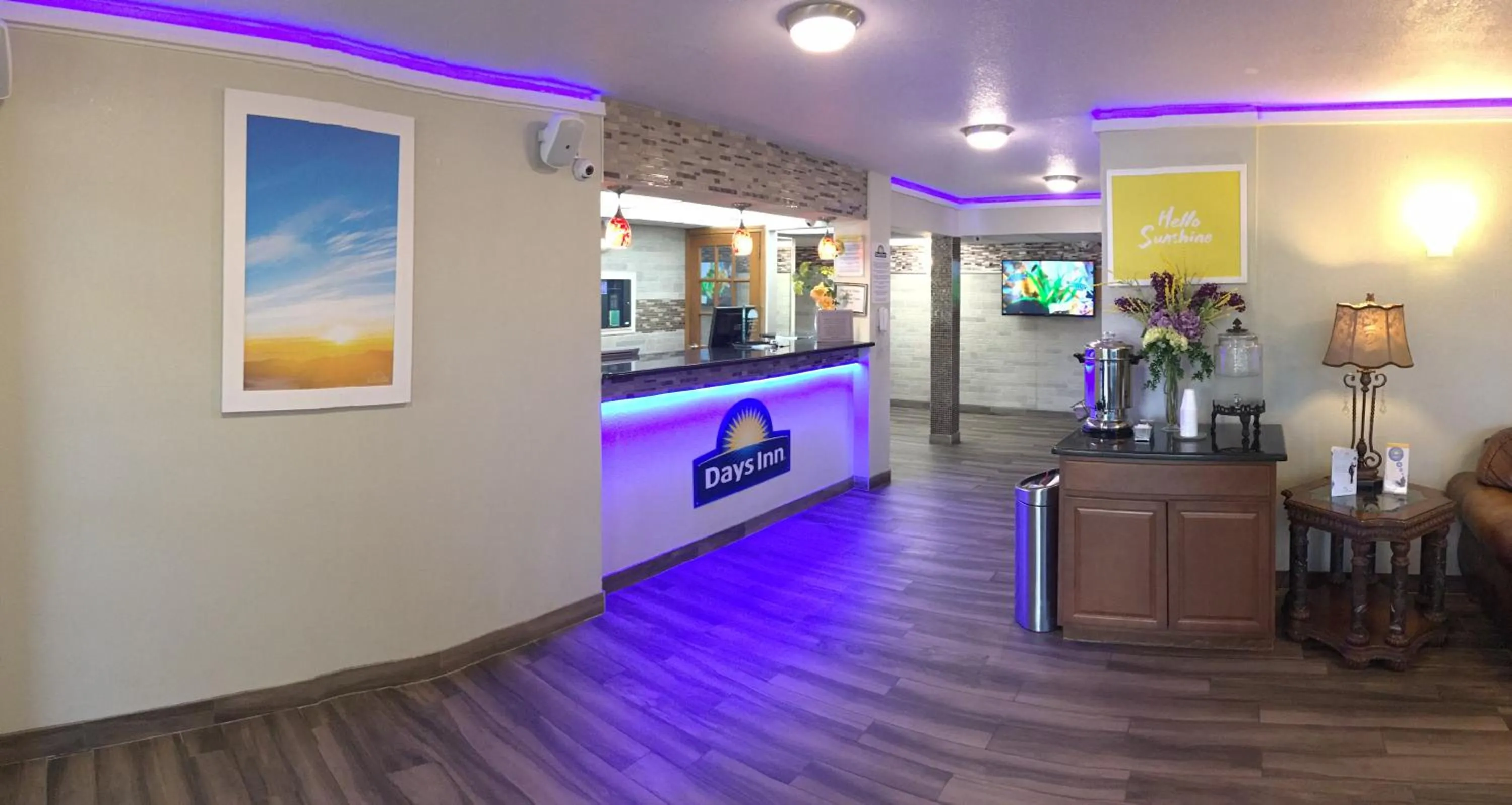 Lobby or reception in Days Inn by Wyndham Southern Hills/ORU