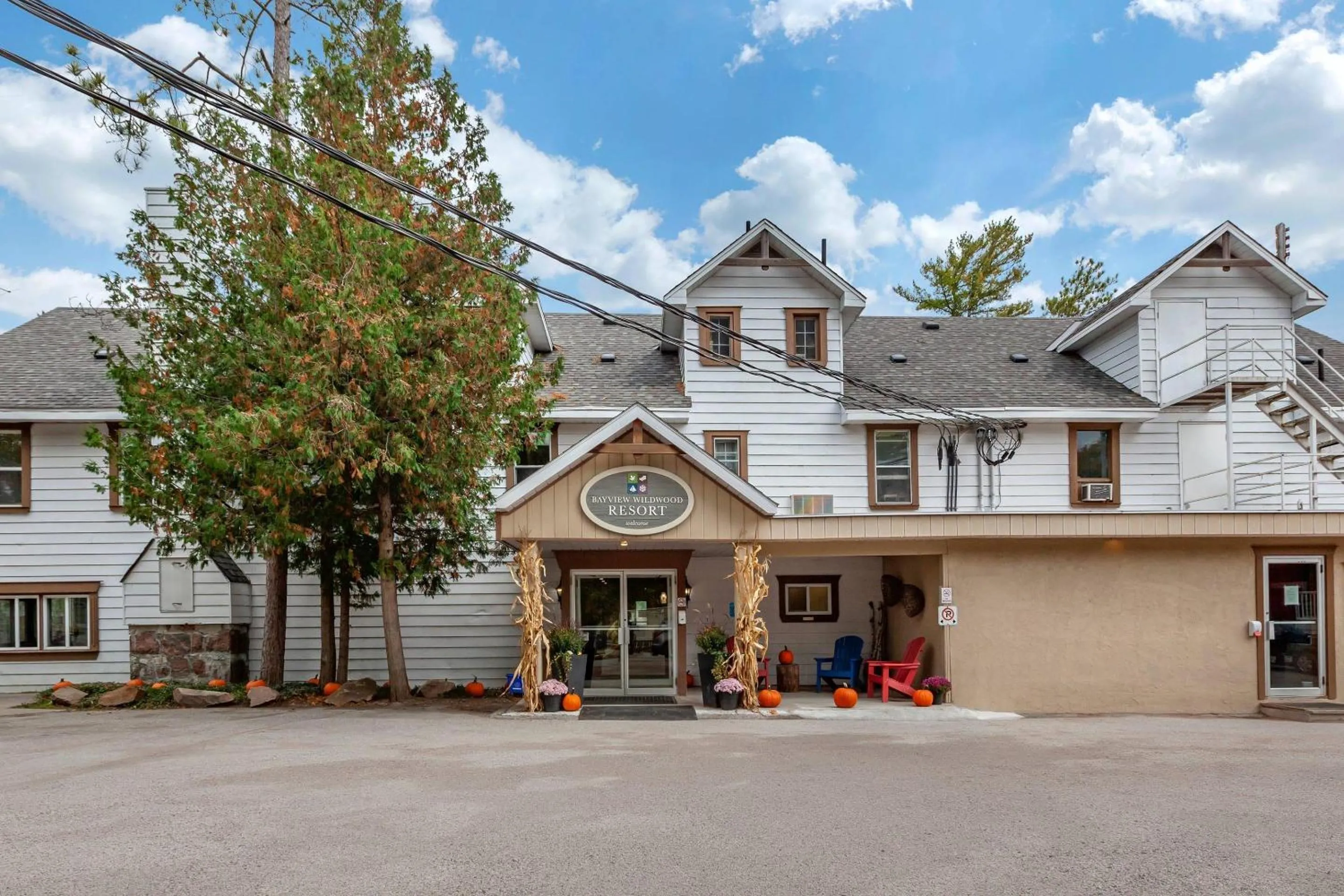 Property building in Bayview Wildwood Resort, an Ascend Collection Resort
