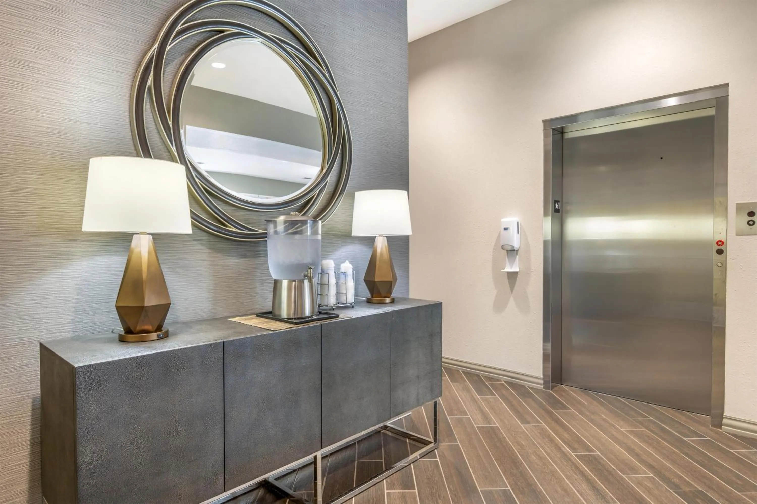 Lobby or reception in Best Western Plus Parkside Inn & Suites