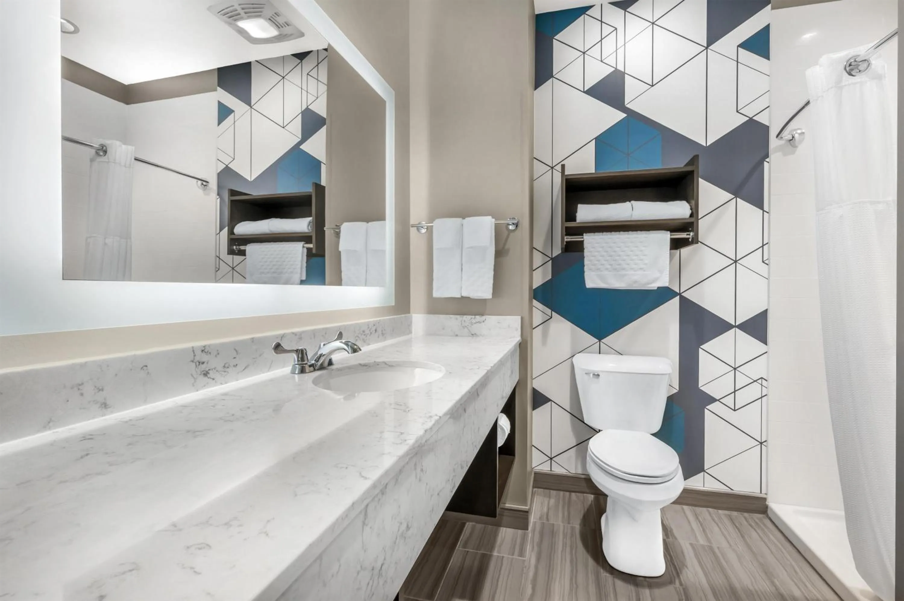 Bathroom in Best Western Plus Parkside Inn & Suites