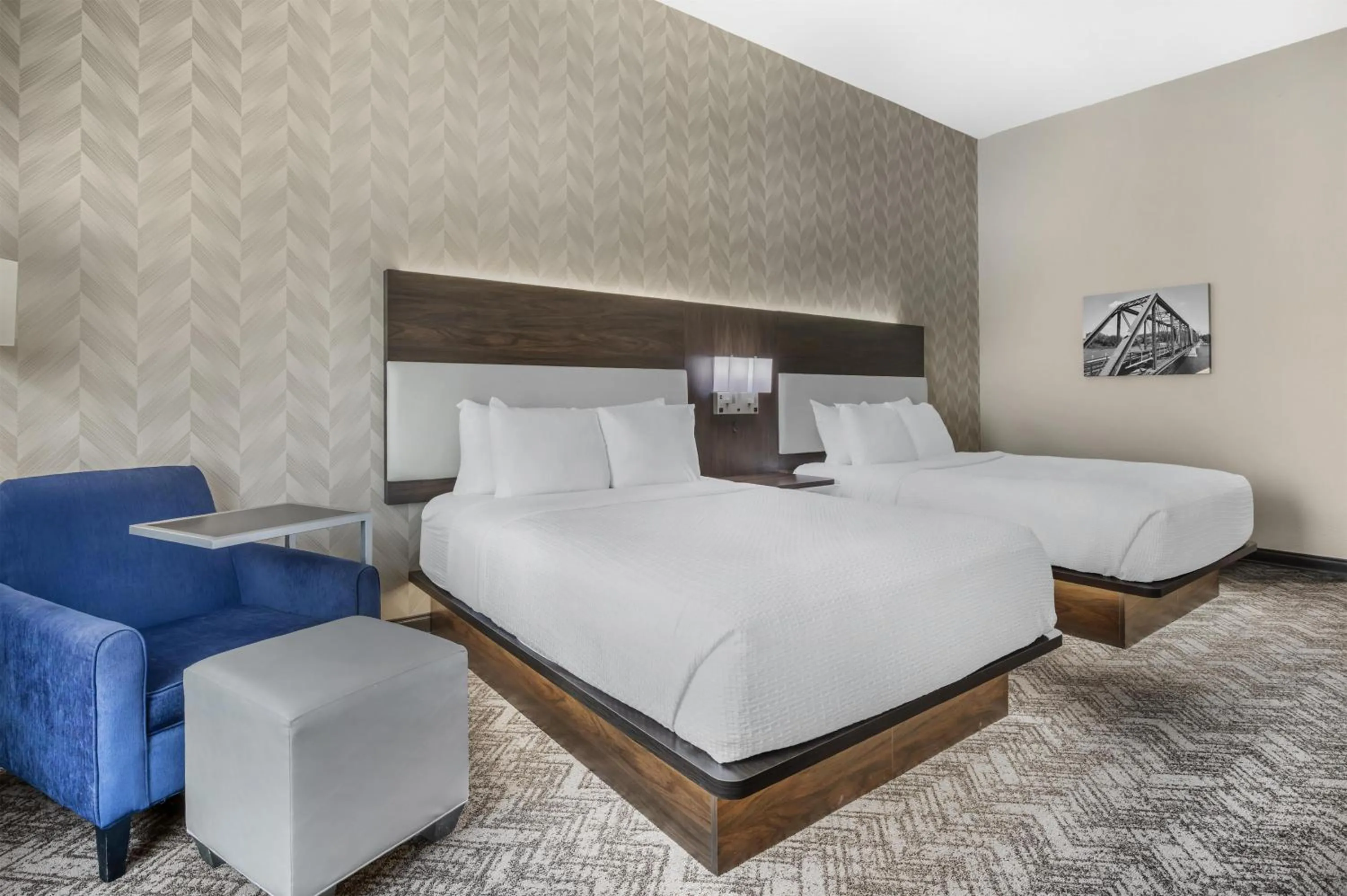 Bedroom, Bed in Best Western Plus Parkside Inn & Suites