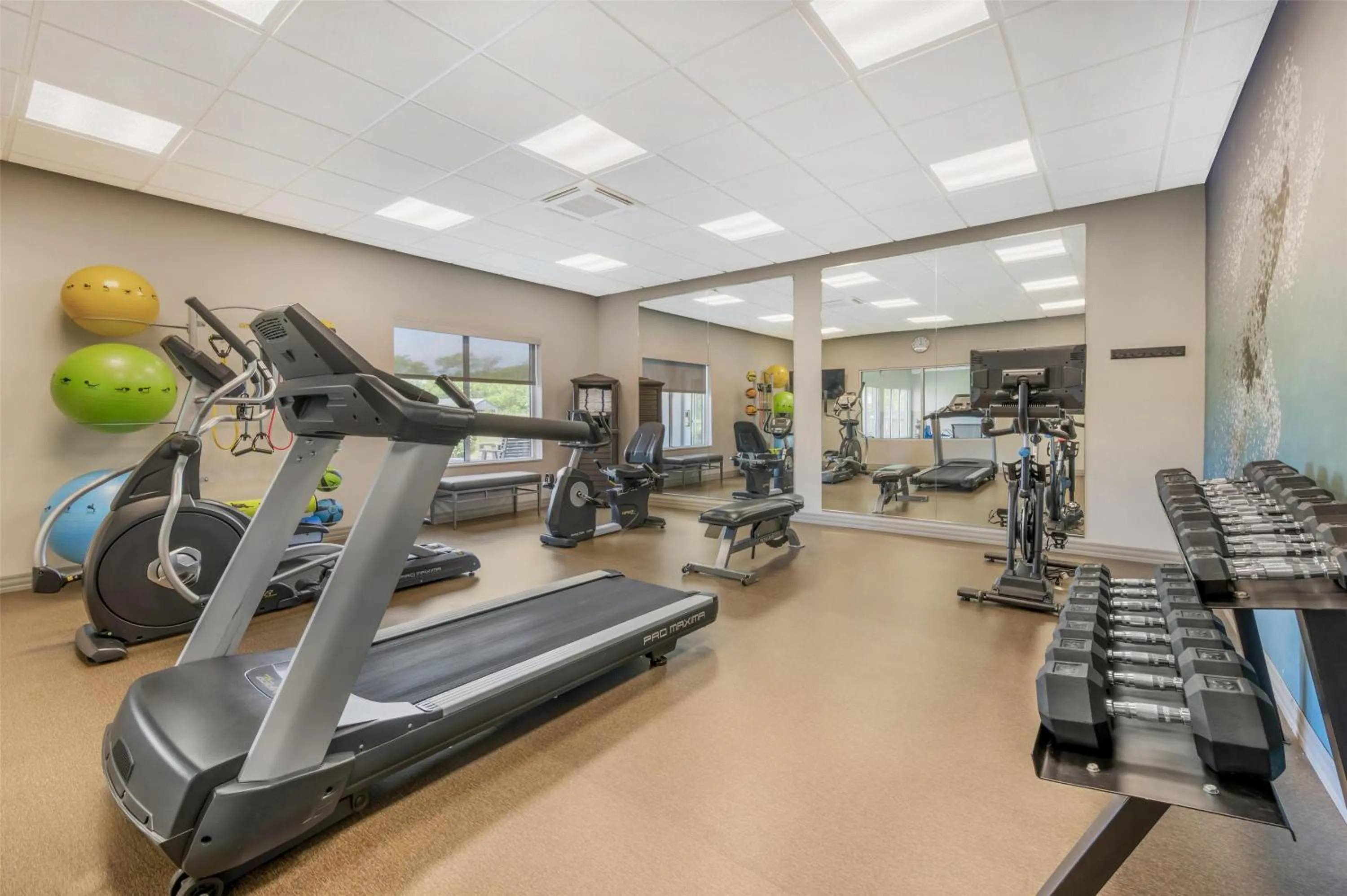 Fitness centre/facilities in Best Western Plus Parkside Inn & Suites