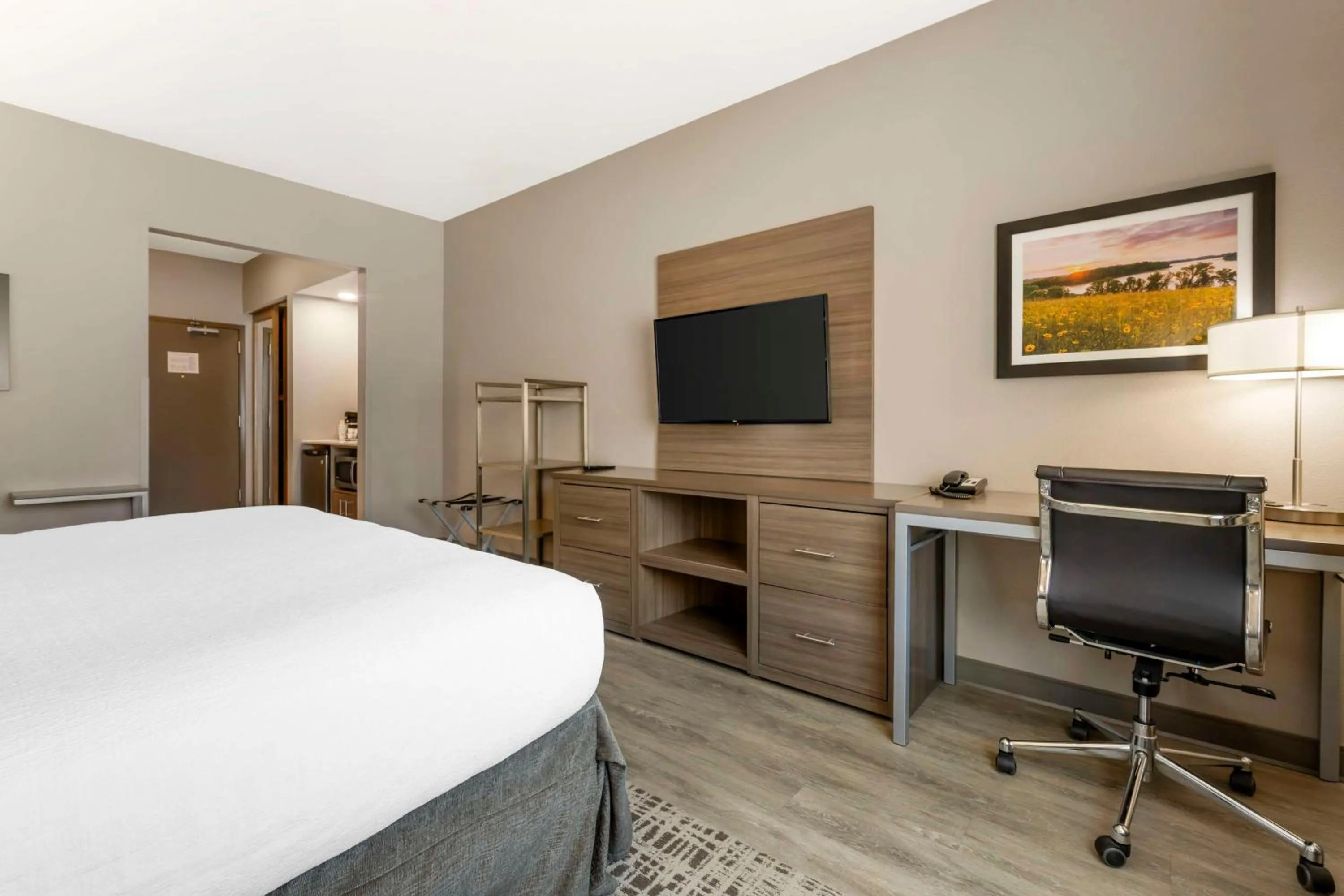 Bedroom, Bed in Best Western Plus LaCrescent - LaCrosse