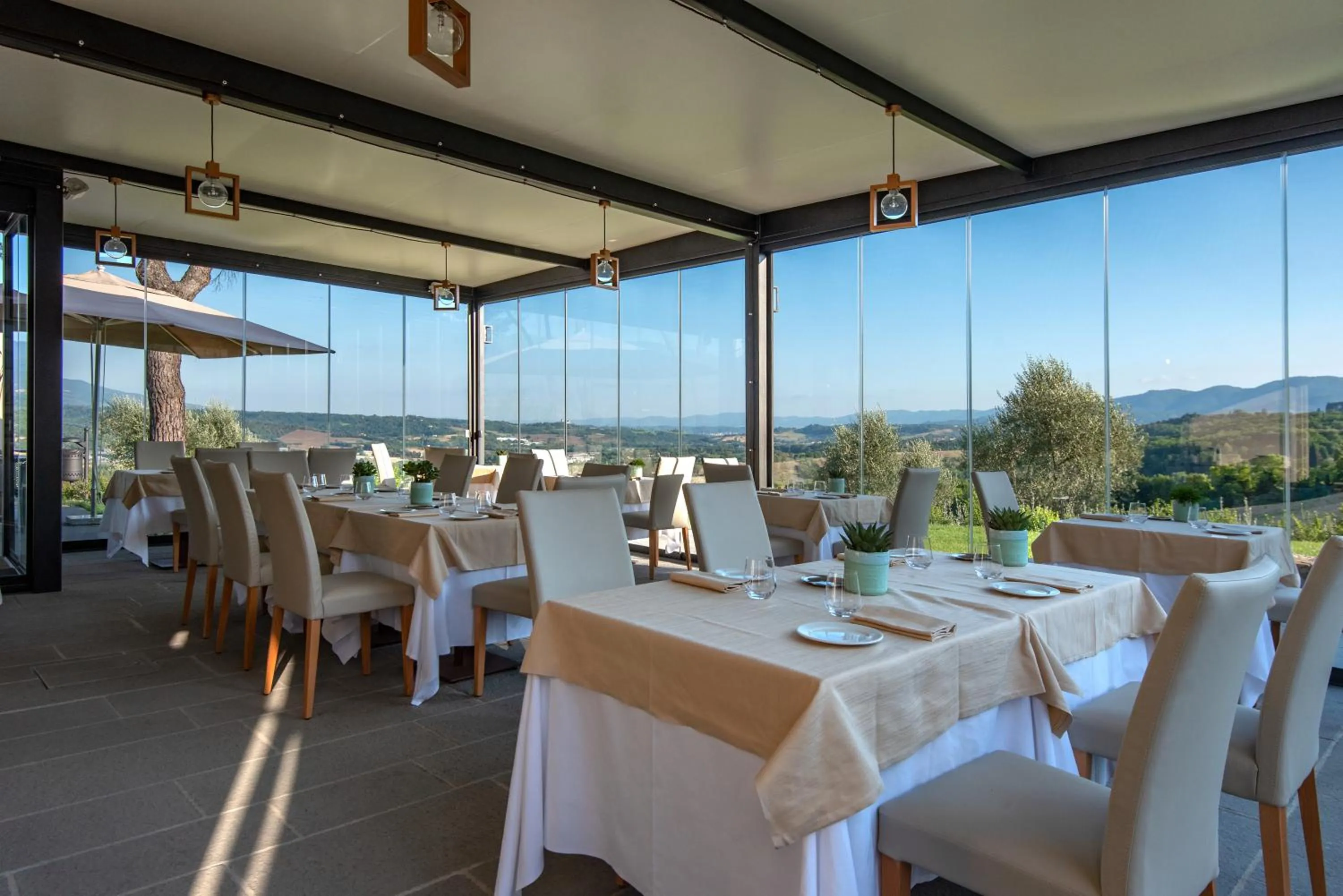 Restaurant/places to eat in Resort 37