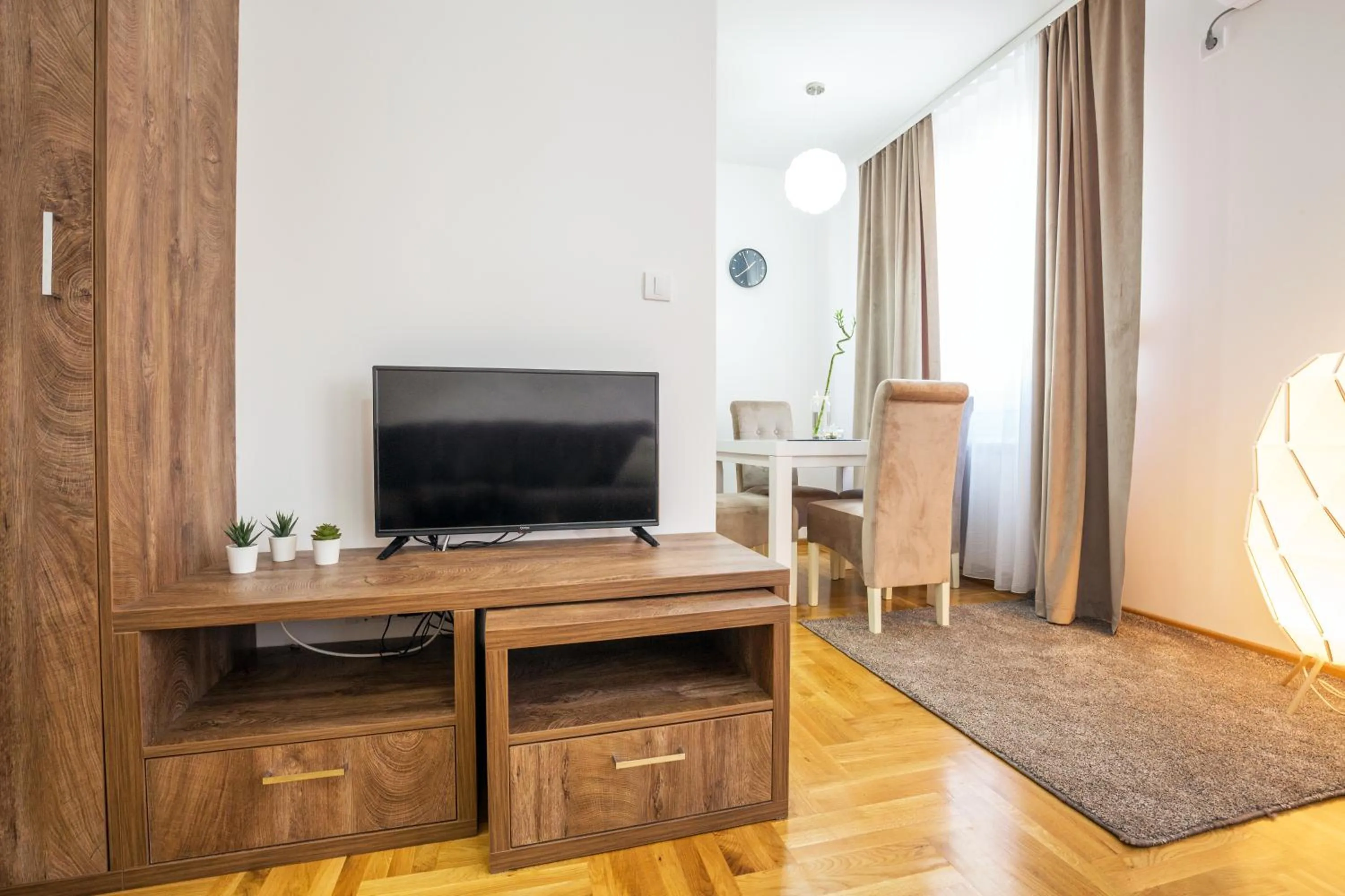 TV and multimedia in Thomas Residence