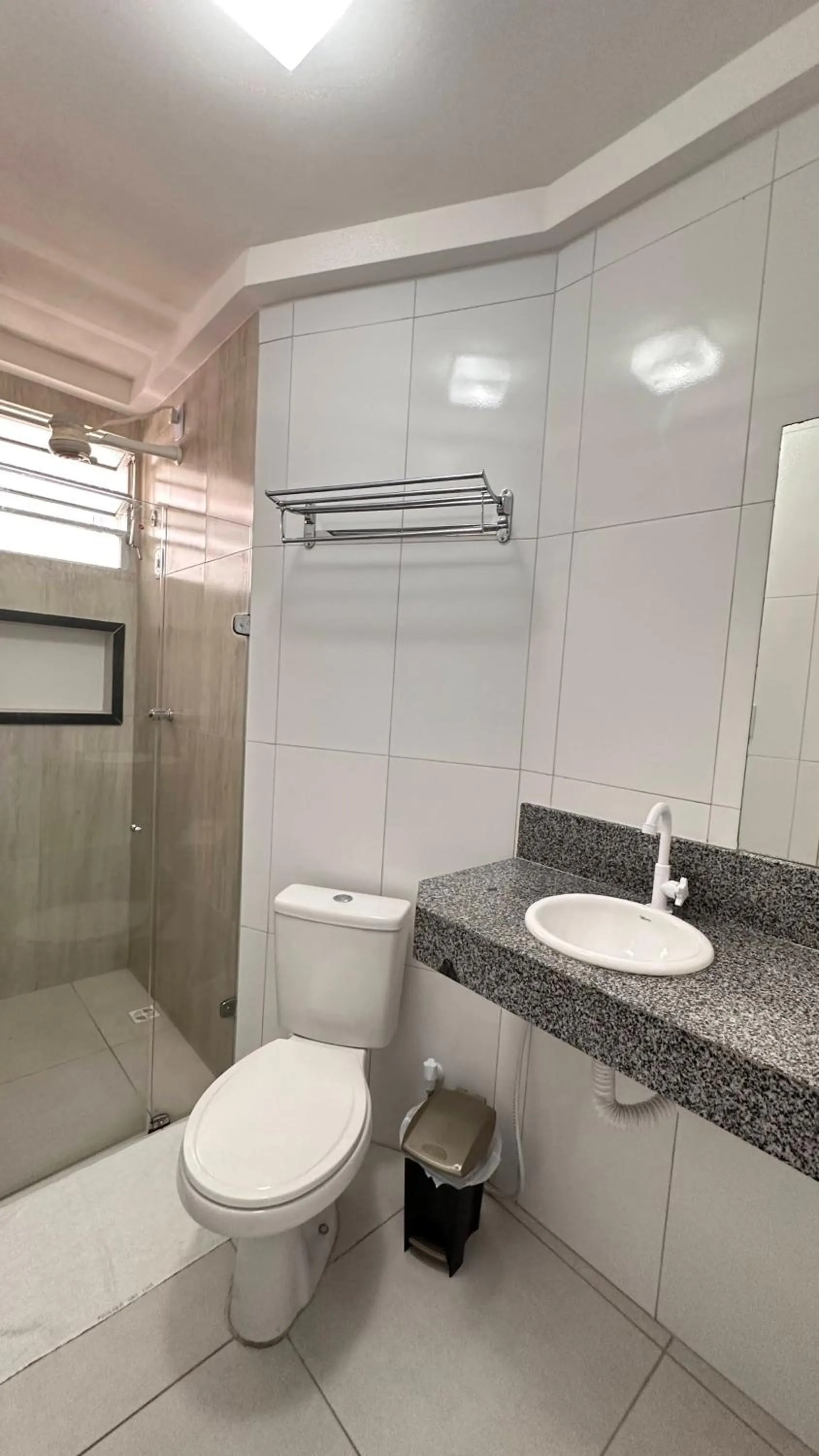 Shower in Pousada São Luiz