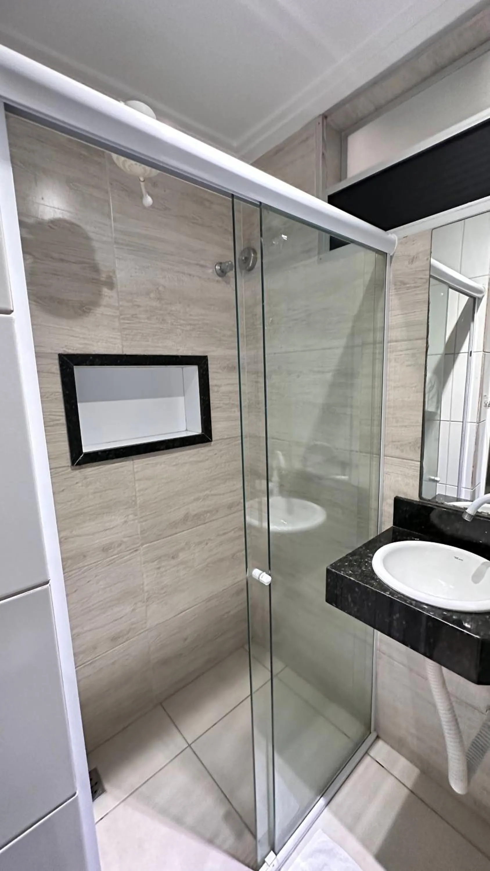 Shower in Pousada São Luiz