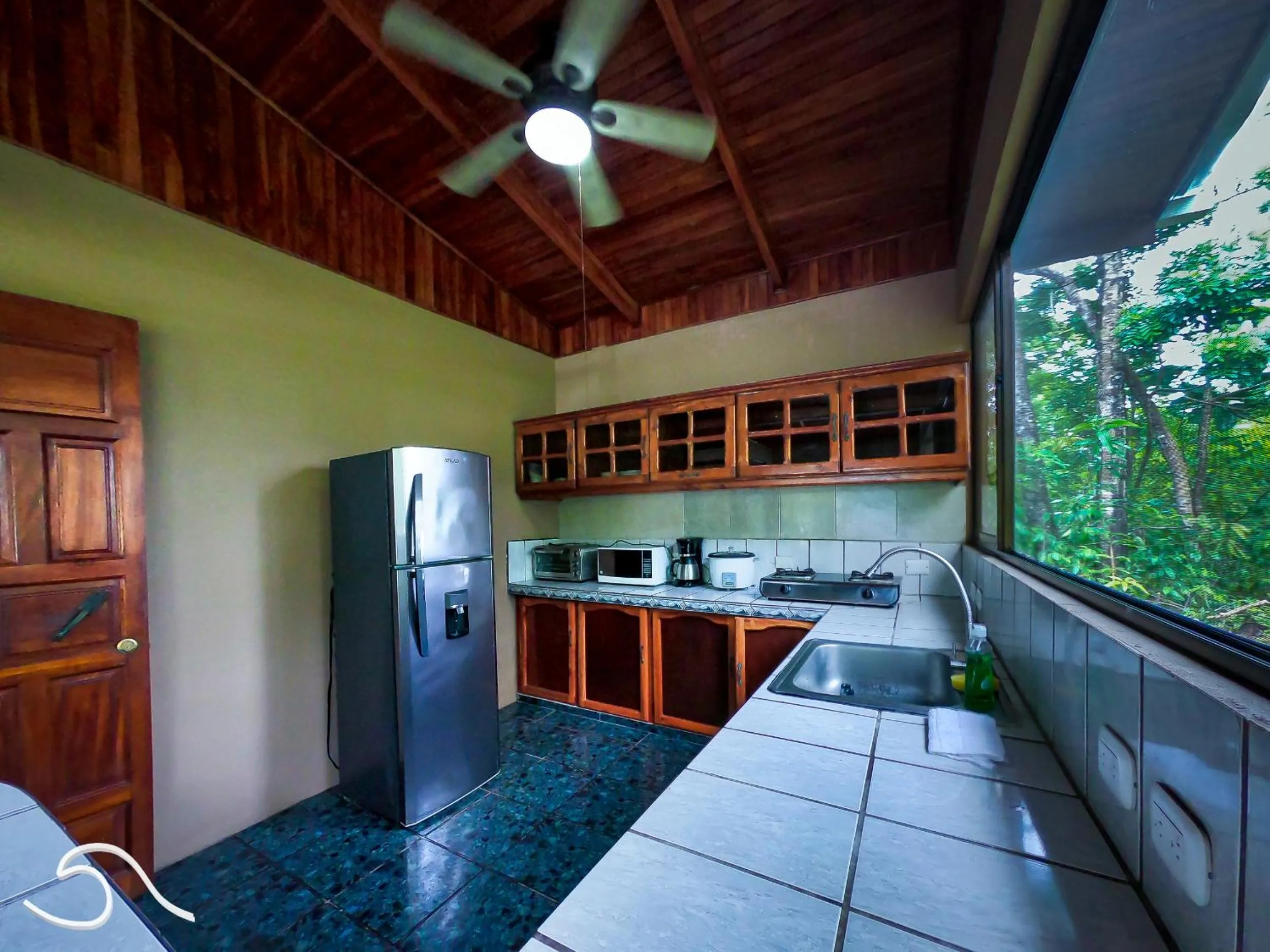 kitchen in Tranquilidad Resort
