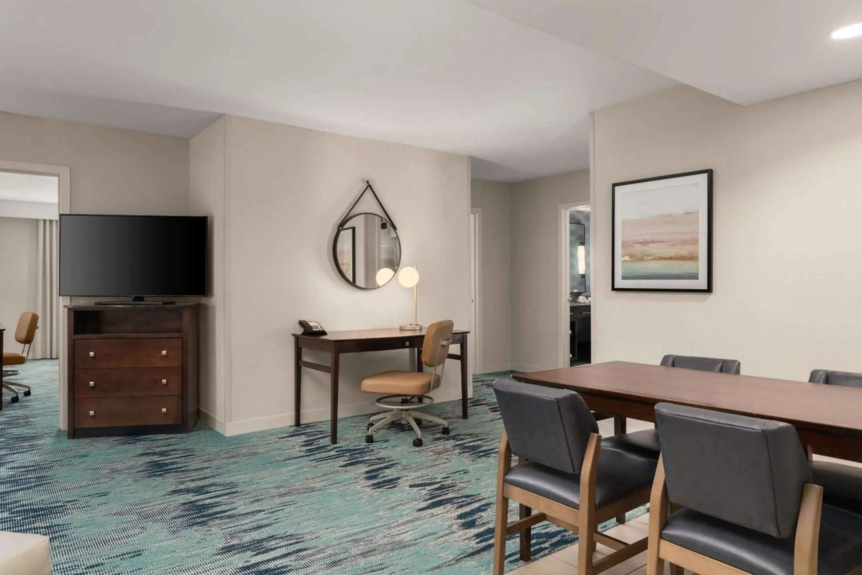 Living room in Homewood Suites by Hilton Newport-Middletown