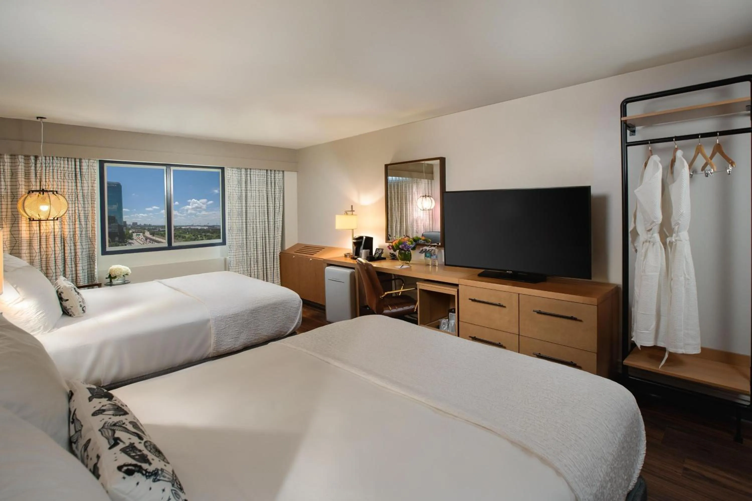 Photo of the whole room, Bed in The Beeman Hotel