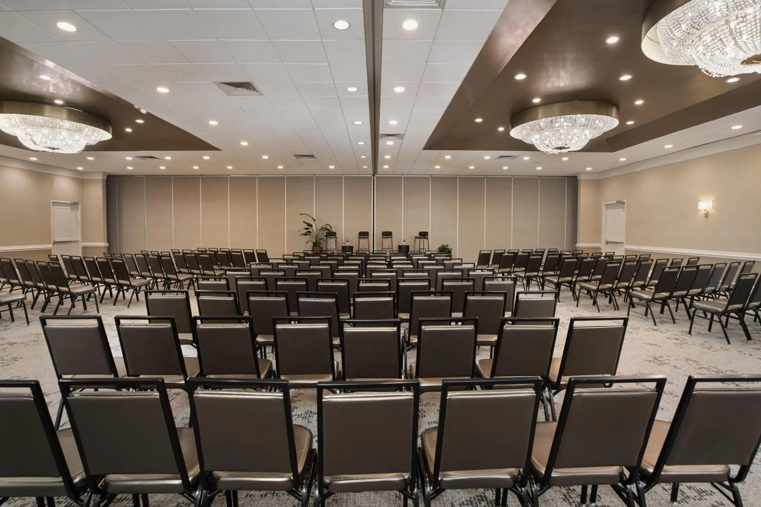 Meeting/conference room in The Beeman Hotel