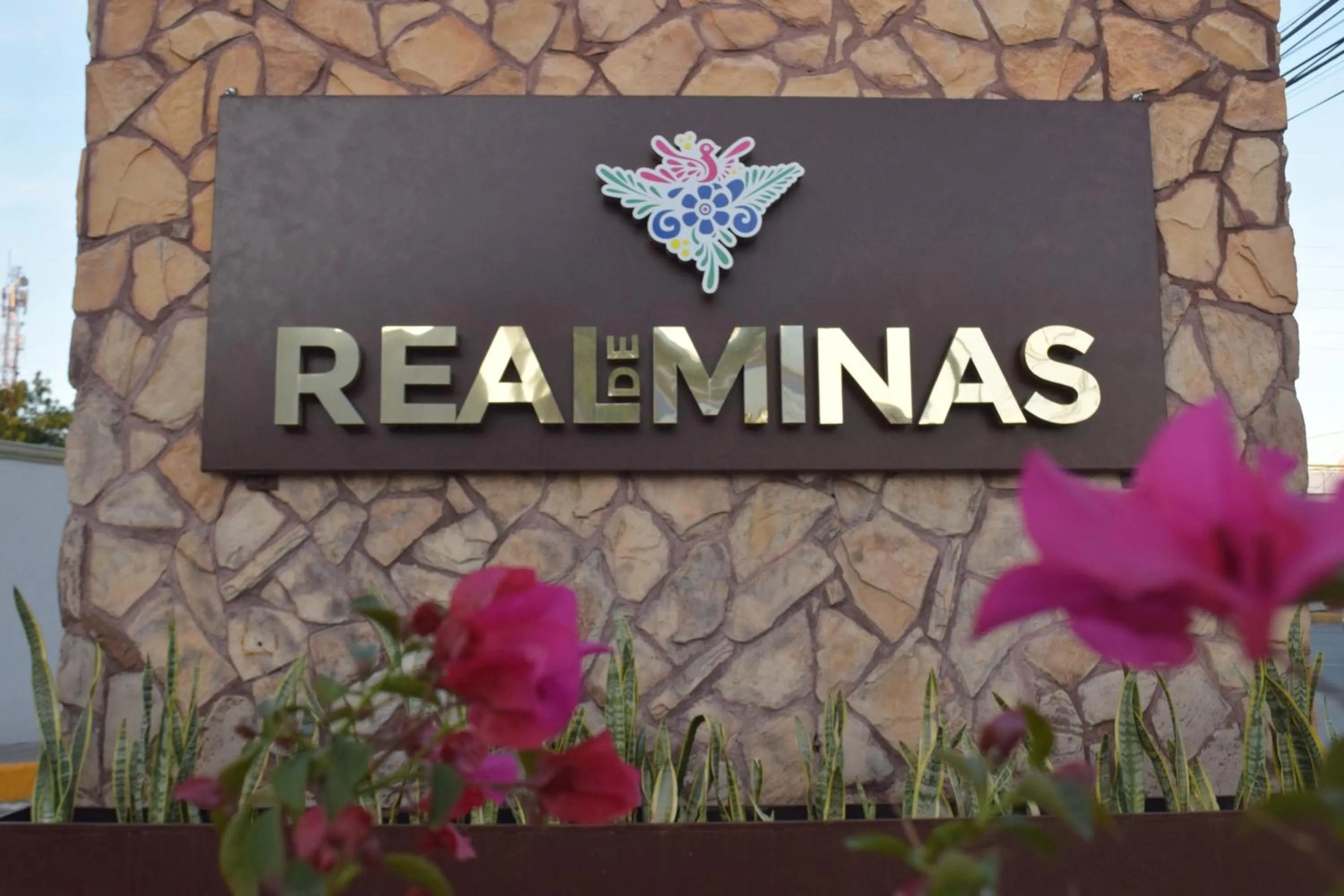 Facade/entrance in Hotel Real de Minas Tradicional