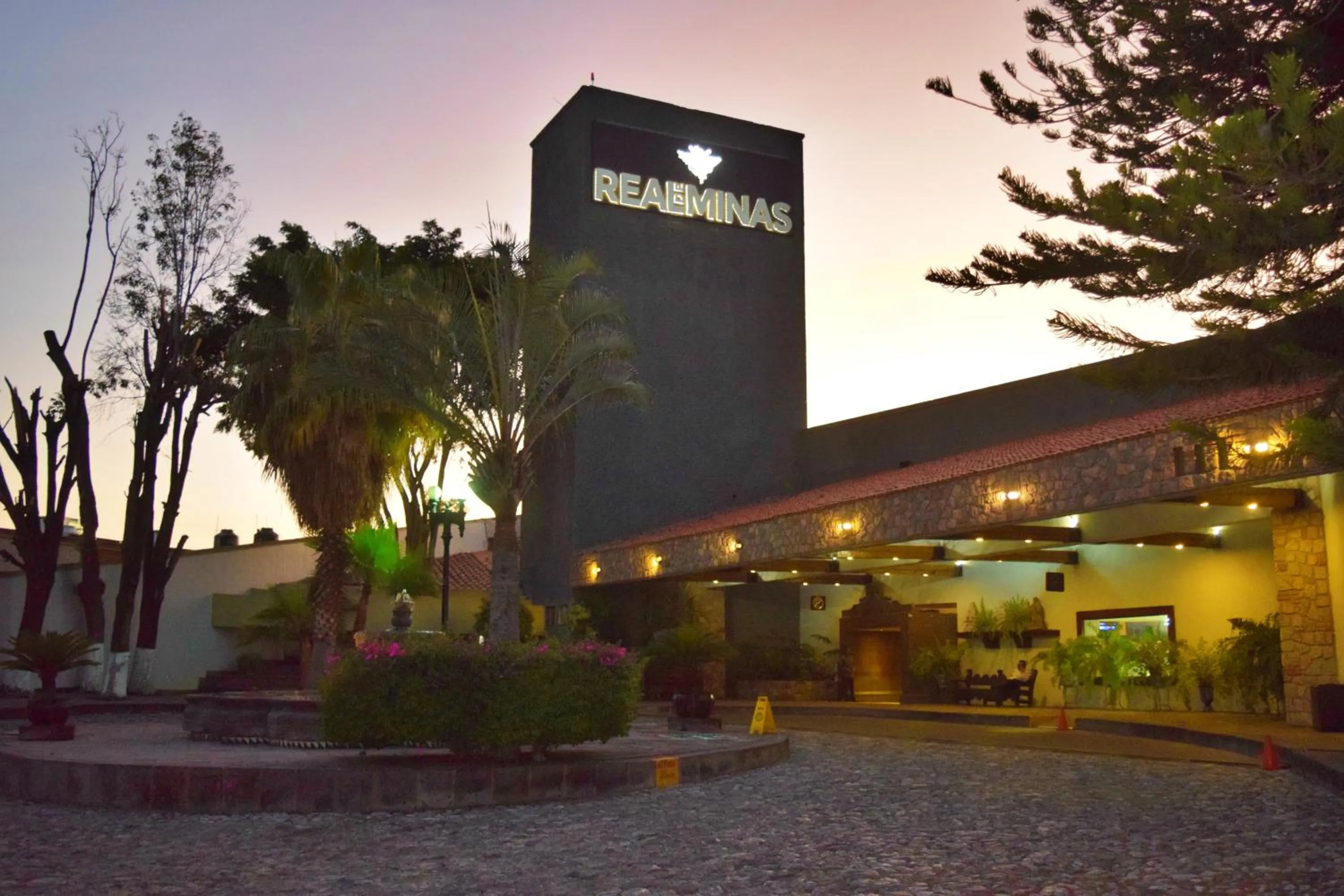 Facade/entrance in Hotel Real de Minas Tradicional