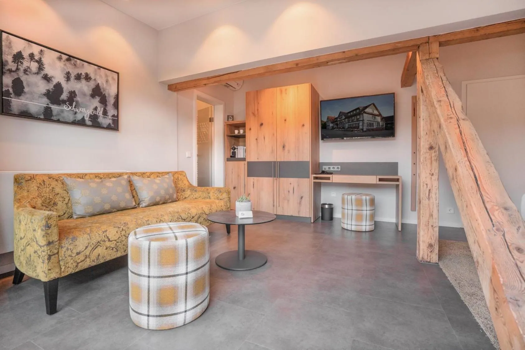 Seating area in Hotel Restaurant Der Engel, Sasbachwalden