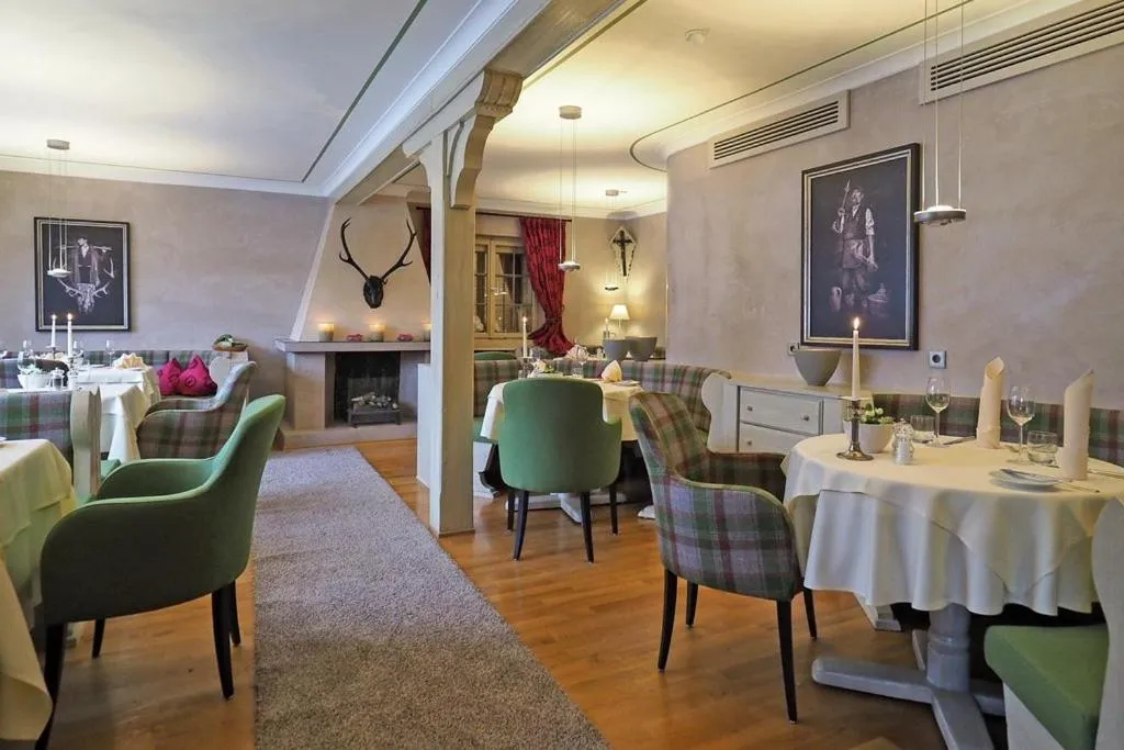 Restaurant/places to eat in Hotel Restaurant Der Engel, Sasbachwalden