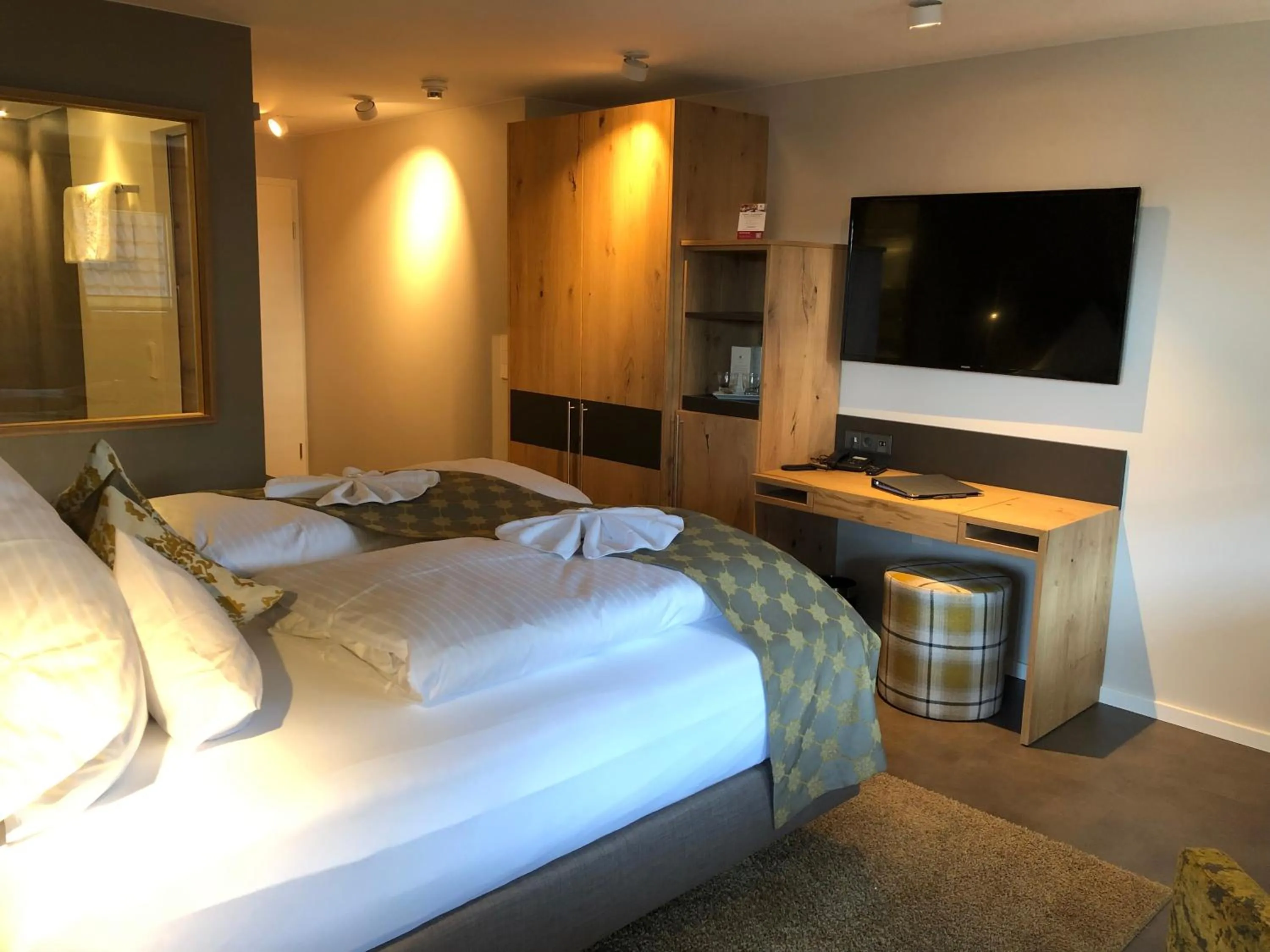 Bed in Hotel Restaurant Der Engel, Sasbachwalden