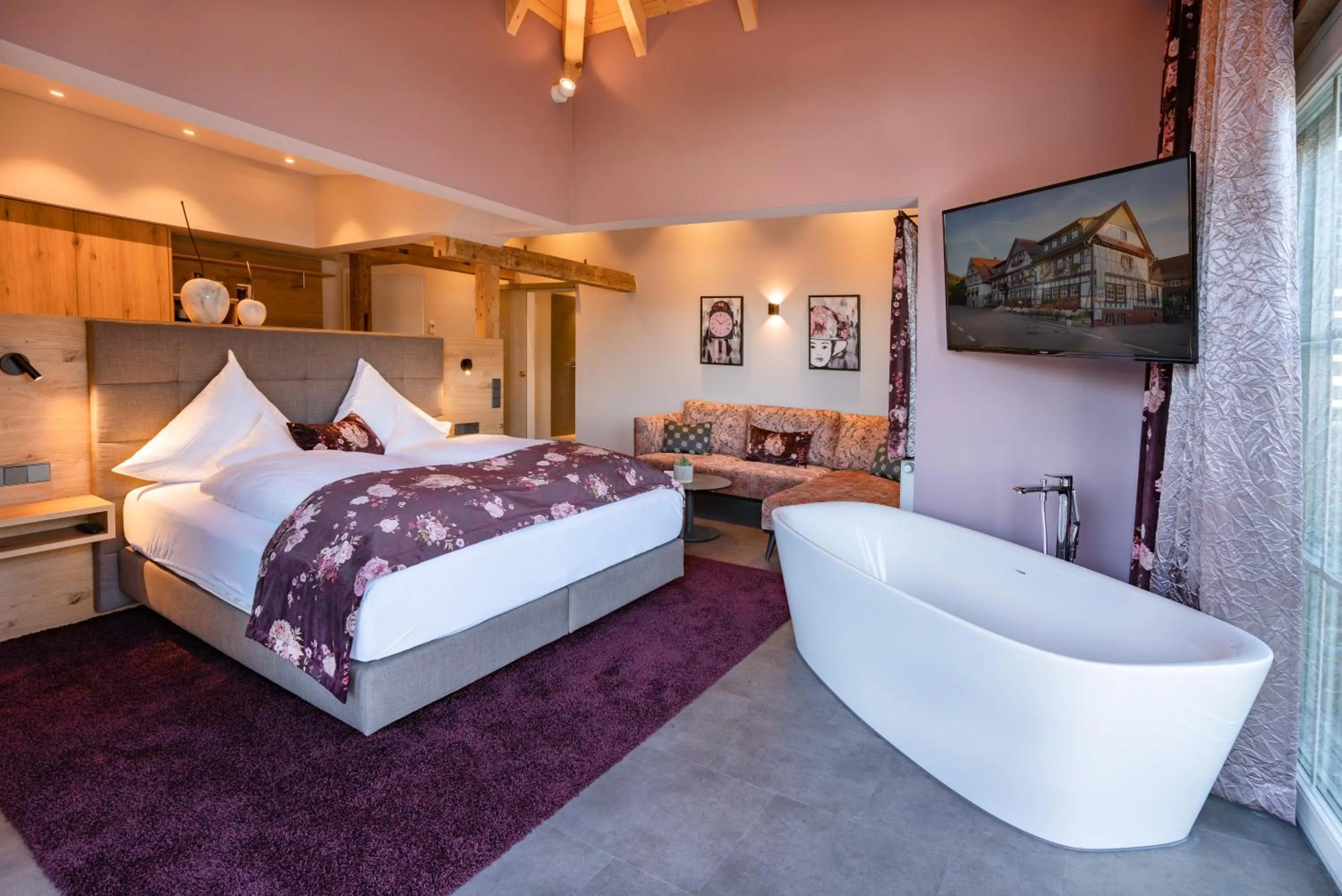 Bed in Hotel Restaurant Der Engel, Sasbachwalden