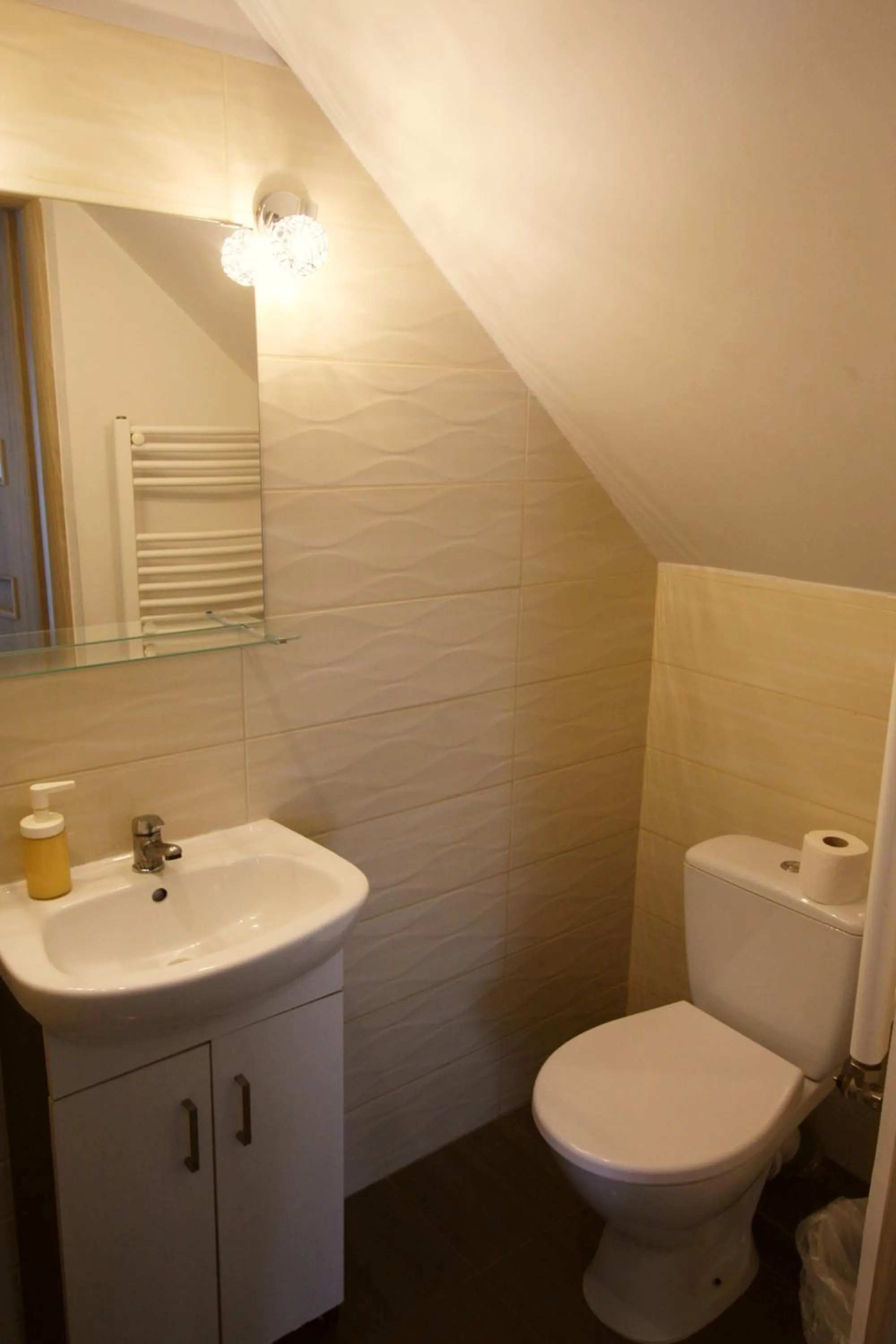 Pokoje Nadrzeczna 45