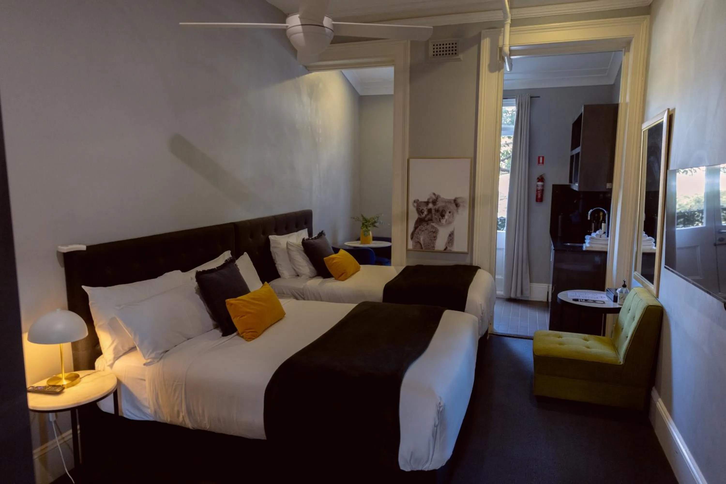 Bed in Bayswater Boutique Lodge - Potts Point