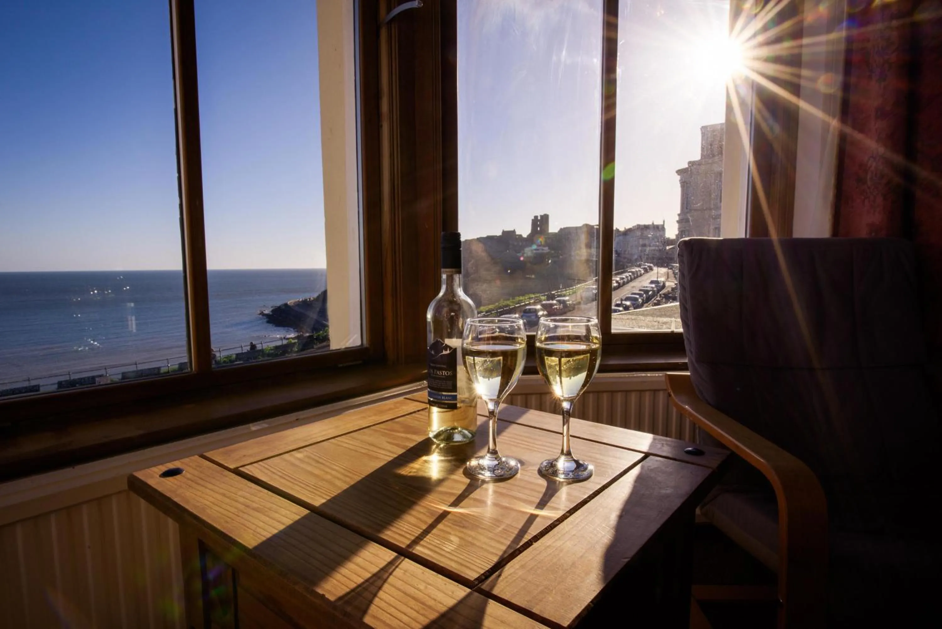 Bed in Delmont Hotel & View Restaurant