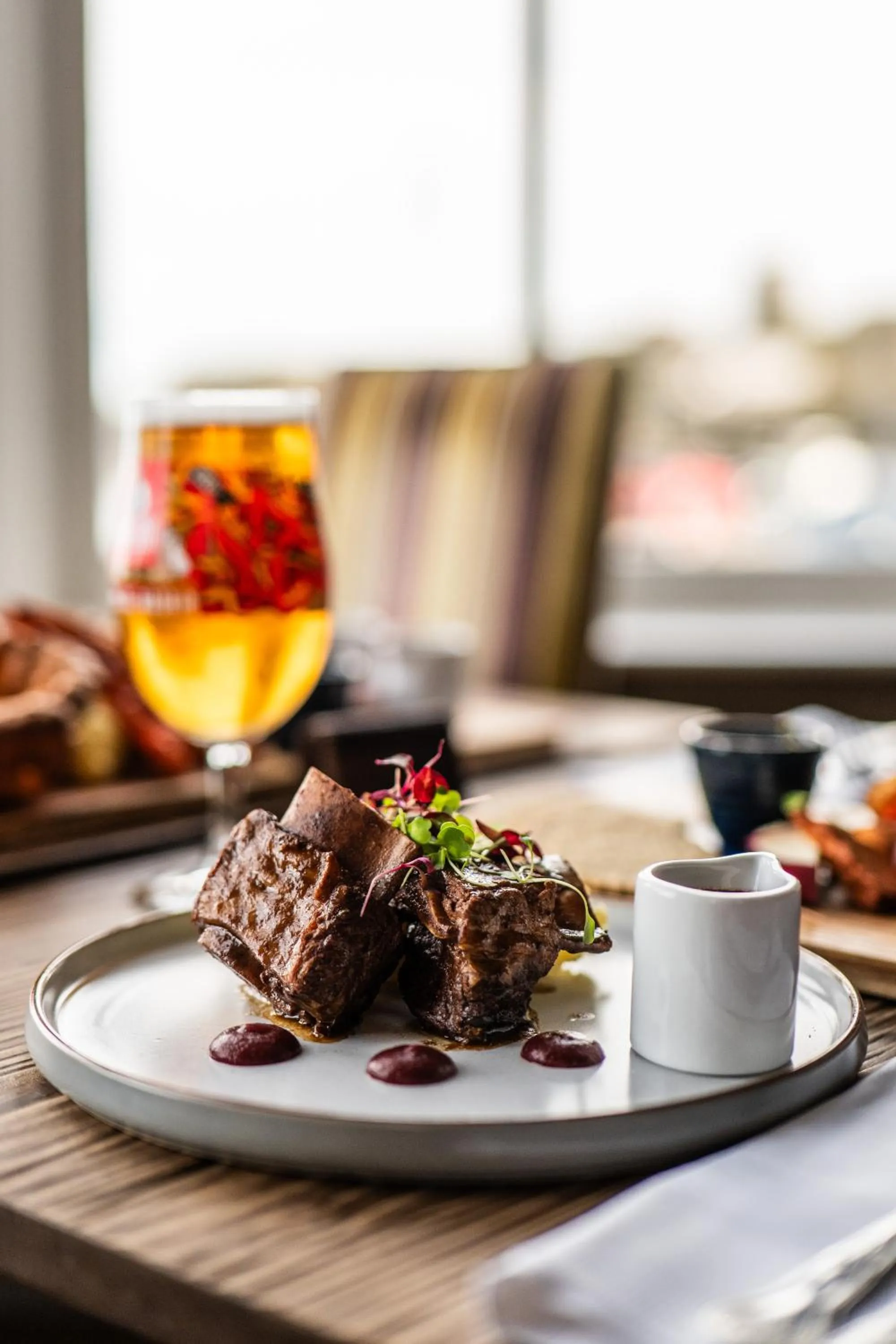 Restaurant/places to eat in Delmont Hotel & View Restaurant