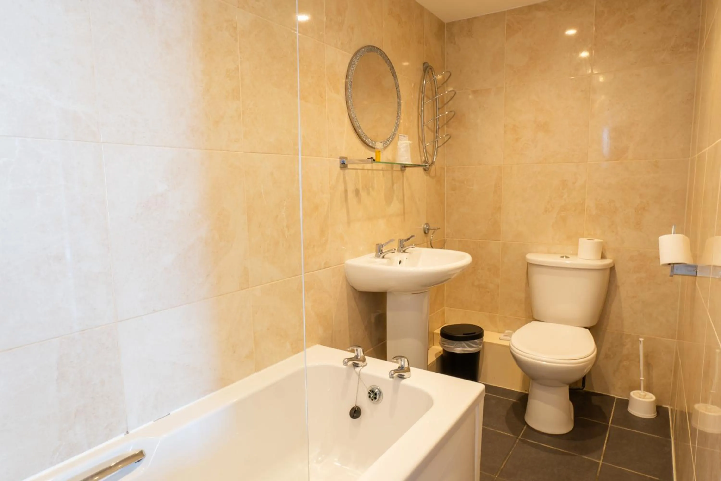 Bathroom in Delmont Hotel & View Restaurant