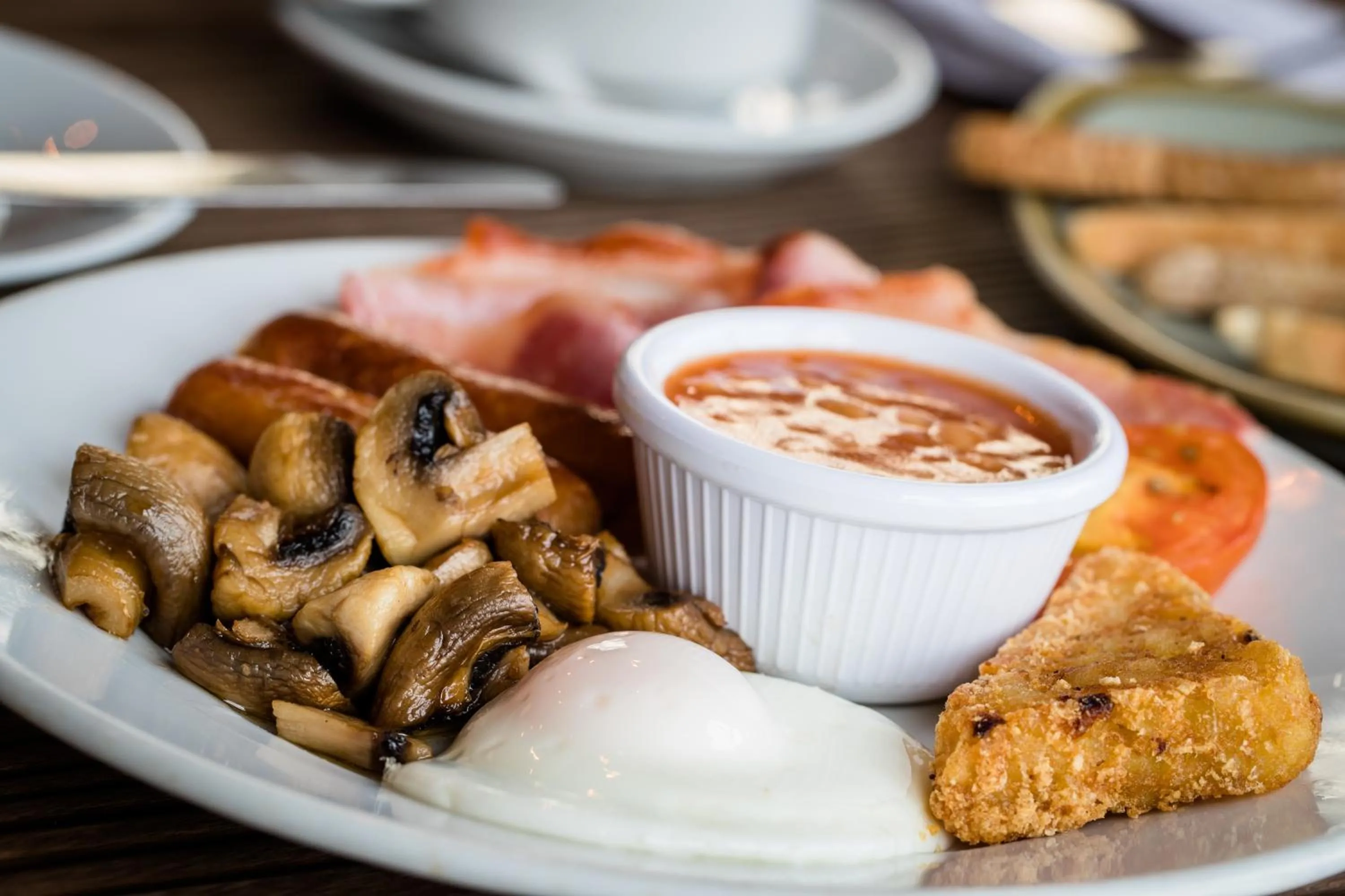 Breakfast in Delmont Hotel & View Restaurant