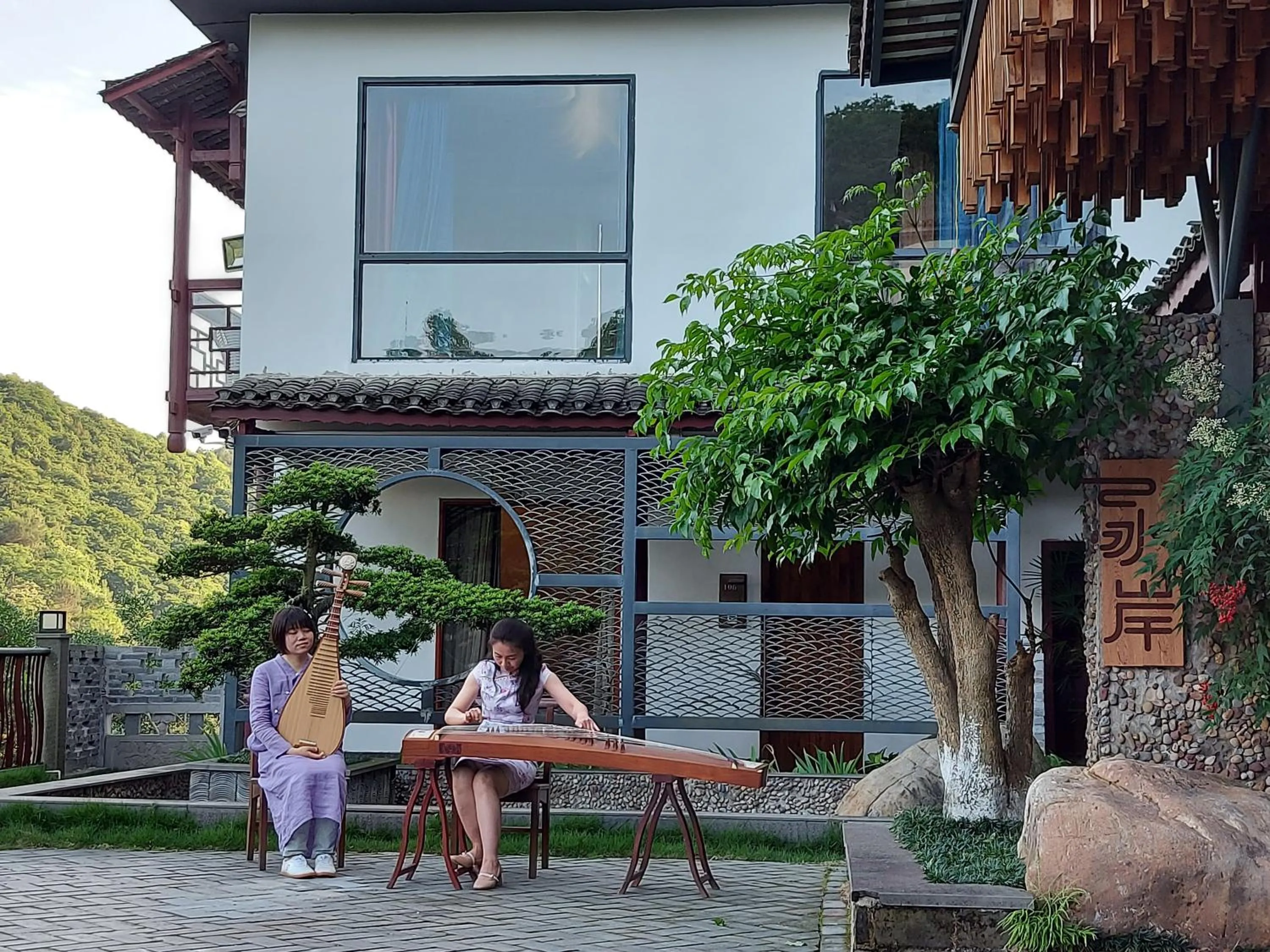 Property building in Li River Resort