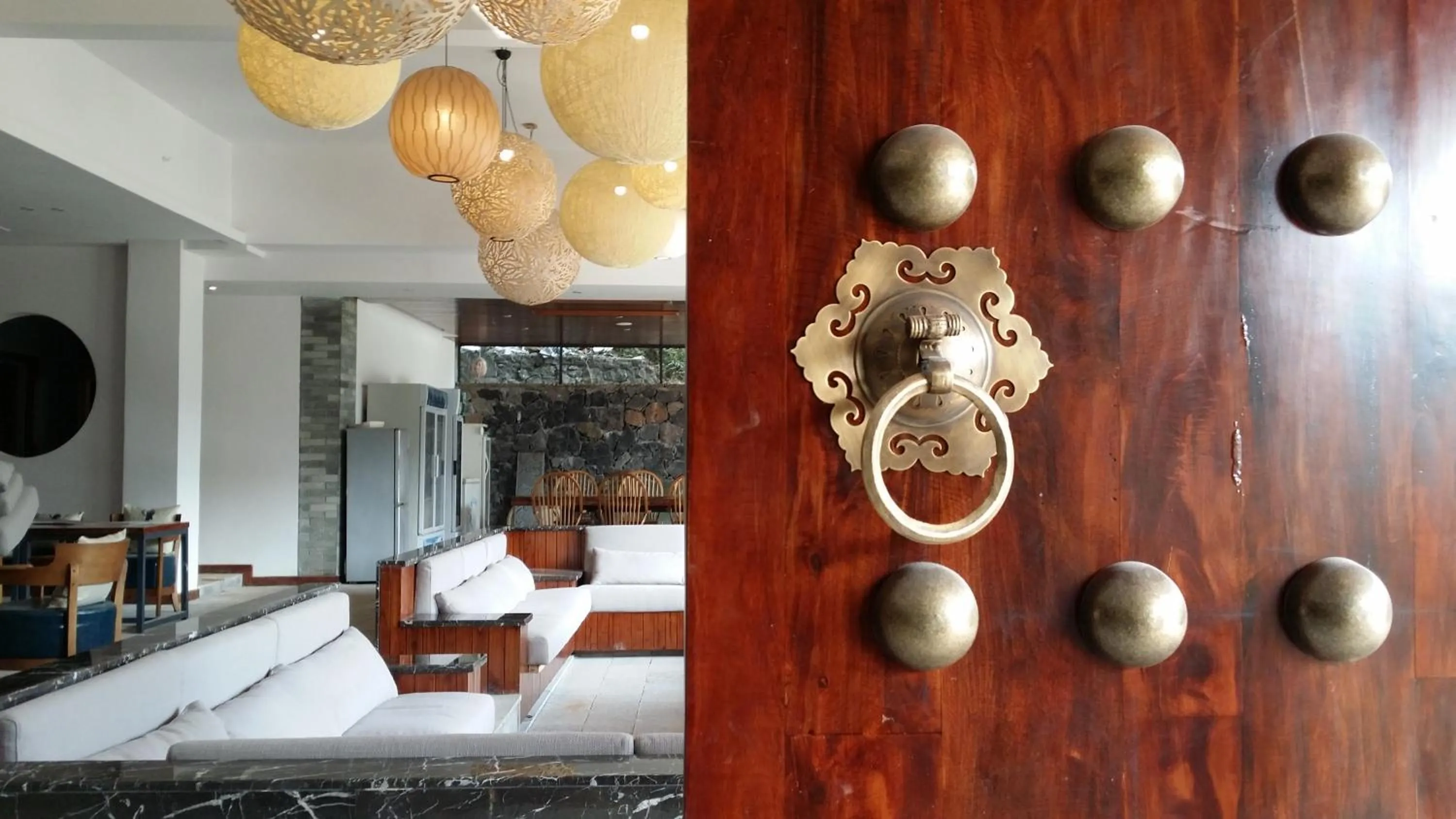 Restaurant/places to eat in Li River Resort