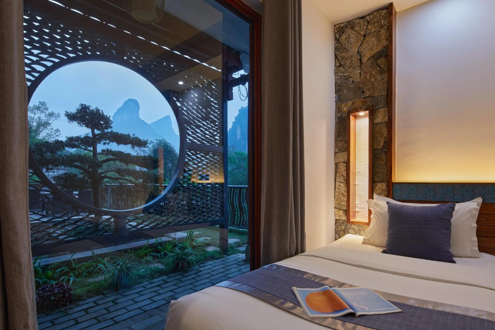 Bedroom, Bed in Li River Resort