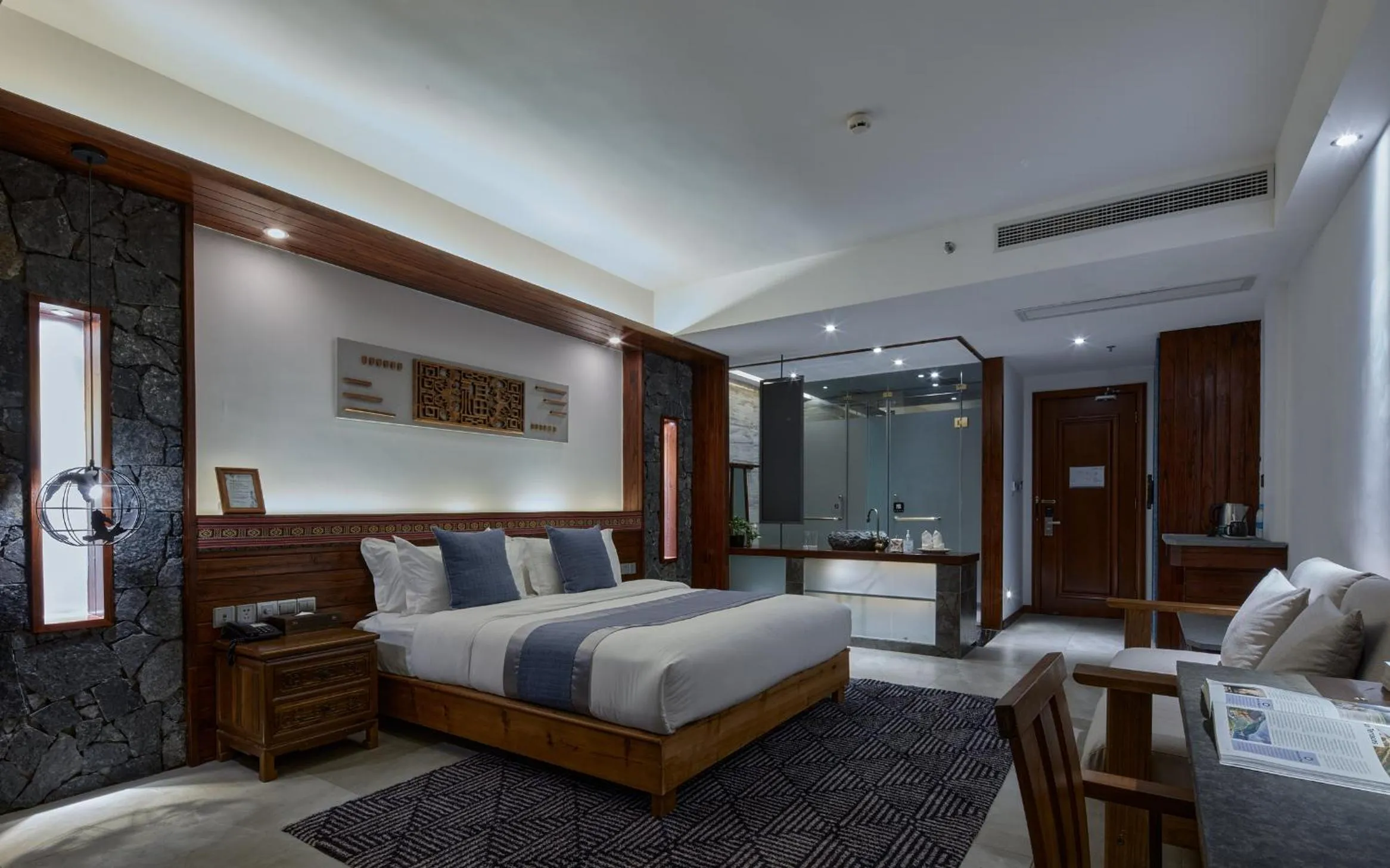 Photo of the whole room, Bed in Li River Resort